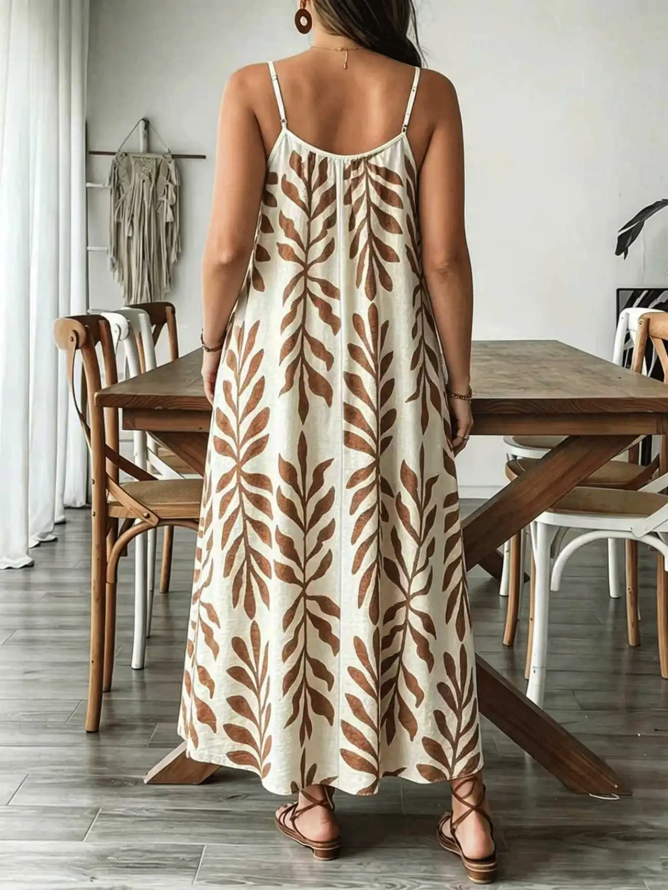 SHEIN VCAY Váy hai dây cỡ lớn, kiểu dáng thường ngày, in hoa, thích hợp cho kỳ nghỉ. - Nhiều màu - Xem 2