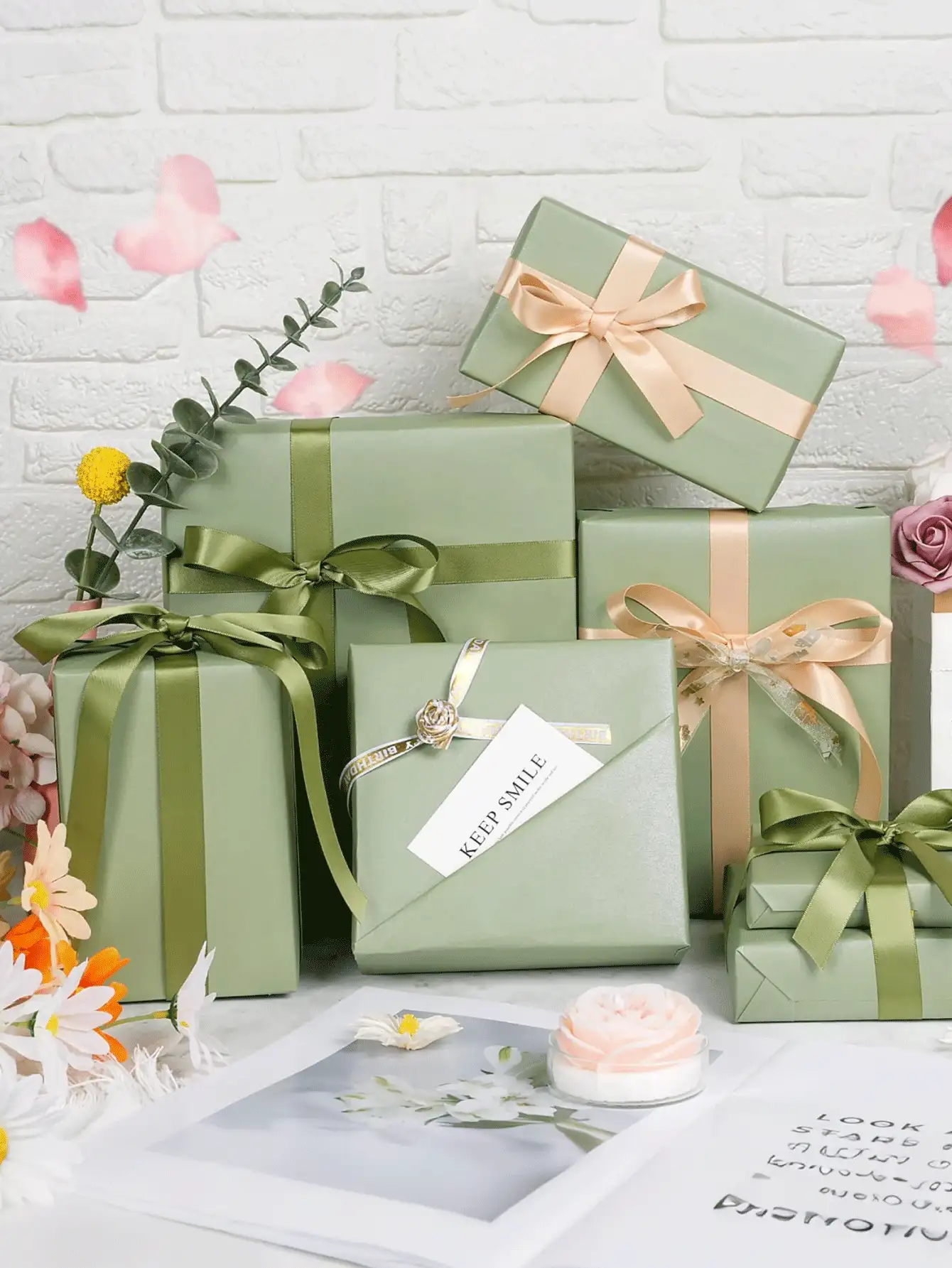 1卷鼠尾草绿包装纸，哑光金属质感包装纸，纯色包装纸，礼品包装纸，适用于婚礼、情人节、生日、圣诞节、DIY花束、金属圣诞礼品包装纸、DIY圣诞装饰纸，纯色图案，哑光表面