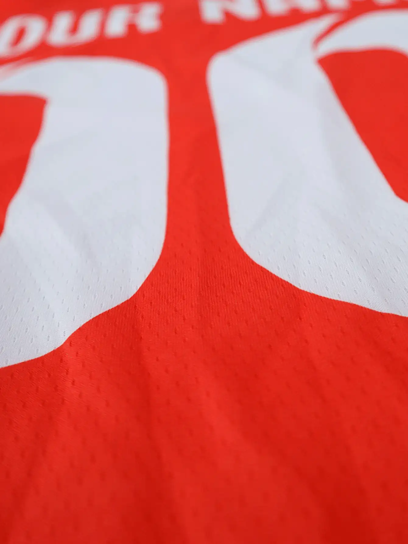Camiseta personalizada del equipo nacional de Marruecos, transpirable y de secado rápido de 210g, camiseta deportiva de cuello en V para primavera/verano para hombres y mujeres, con nombre, número y logotipo impresos en el frente y la espalda, diseño cómodo de empalme rojo y verde para uso casual, fiesta y reunión