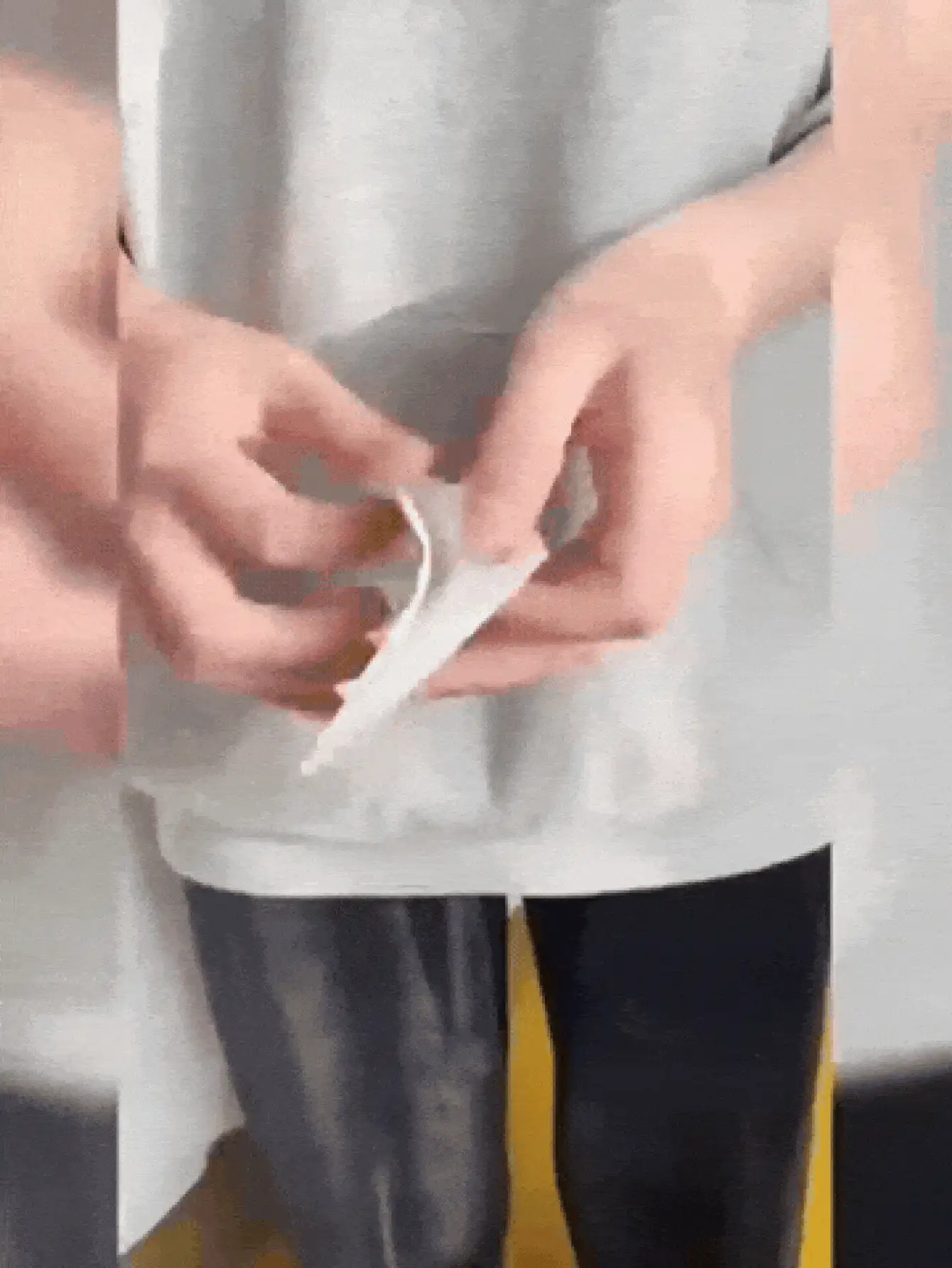 Cubiertas desechables y enjuagables de papel para el asiento del inodoro portátiles para adultos y niños en entrenamiento, accesorios esenciales de viaje para avión, viajes por carretera, campamento, hotel, bolsa de aseo, bolsa de maquillaje, bolsa de playa, vacaciones, suministros escolares, accesorios de viaje, accesorios de verano, material escolar