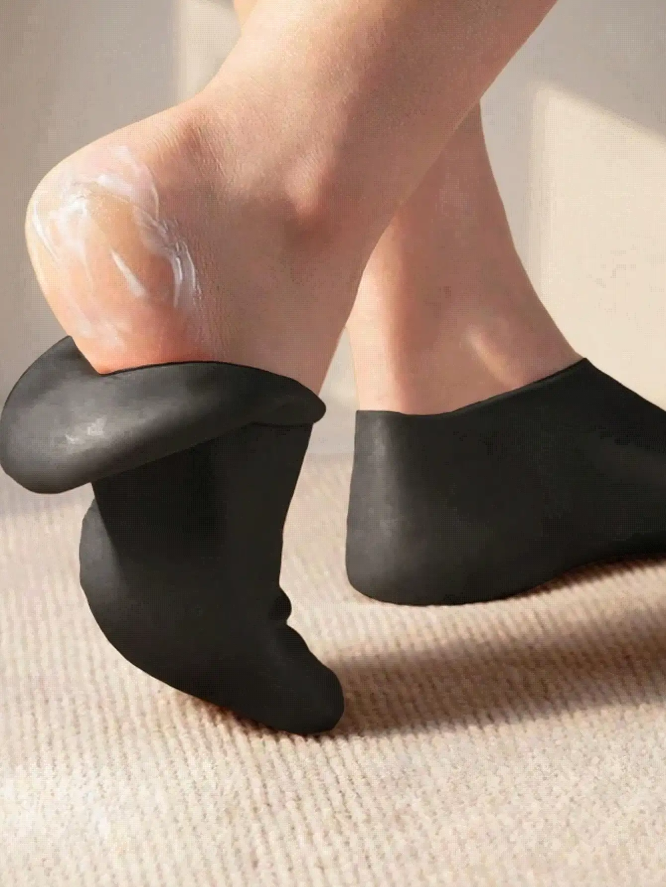 Feuchtigkeitsspendende Silikon-Gel-Socken für die Fußpflege, verhindern Risse, entfernen abgestorbene Haut, schützende und elastische Fußpflegesocken, Silikonsocken für trockene, rissige Füße - Feuchtigkeitsspendende Fußsocken für Frauen, Behandlung von rissigen Fersen (5 gemischte Farben, bis Größe 9) Pediküre-Zubehör Nagelhautschere Pediküre