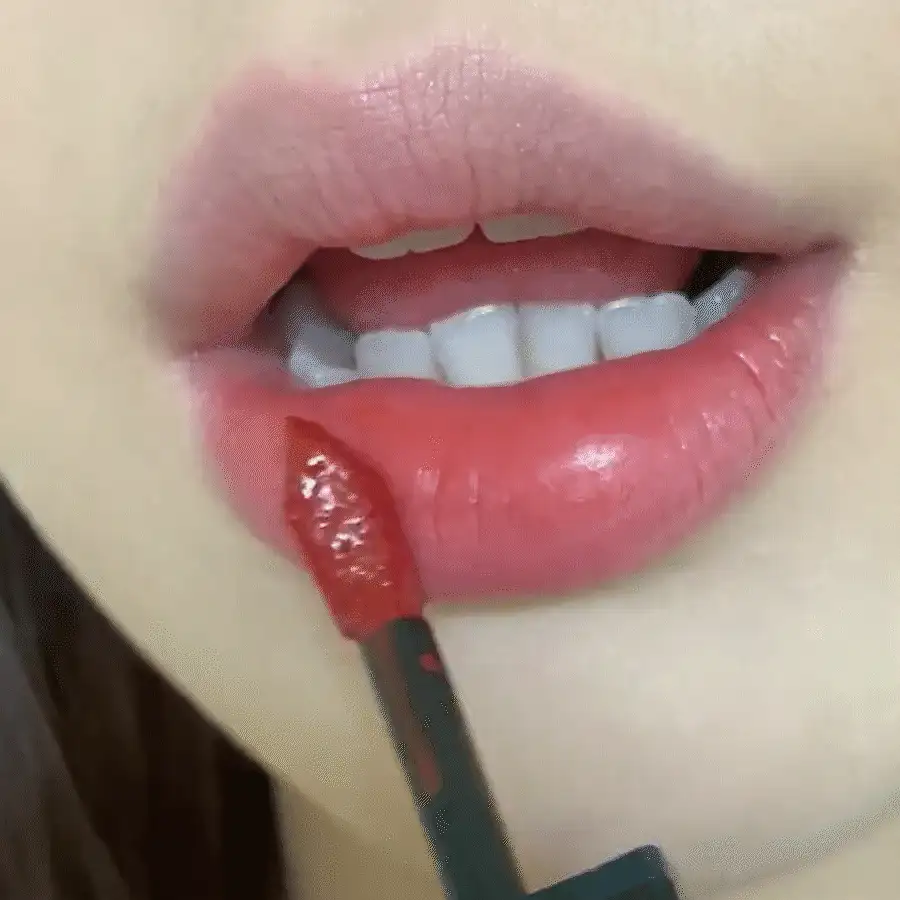 LUONANOESS 2-In-1 Lip Gloss & Lipstick, Mirror Finish, Long-Lasting, Smudge-Proof, Nude Color. Versatile, Dual-Effect Formula Suitable For Women And Girls. Ideal For Everyday Use, Gifting To Friends, Girlfriends, Wives. Great For Travel, Outdoor Activities, Holidays, Christmas, Birthdays, Graduations, Parties, Fashion Makeup - Stuffed Red Bean Paste - View 3