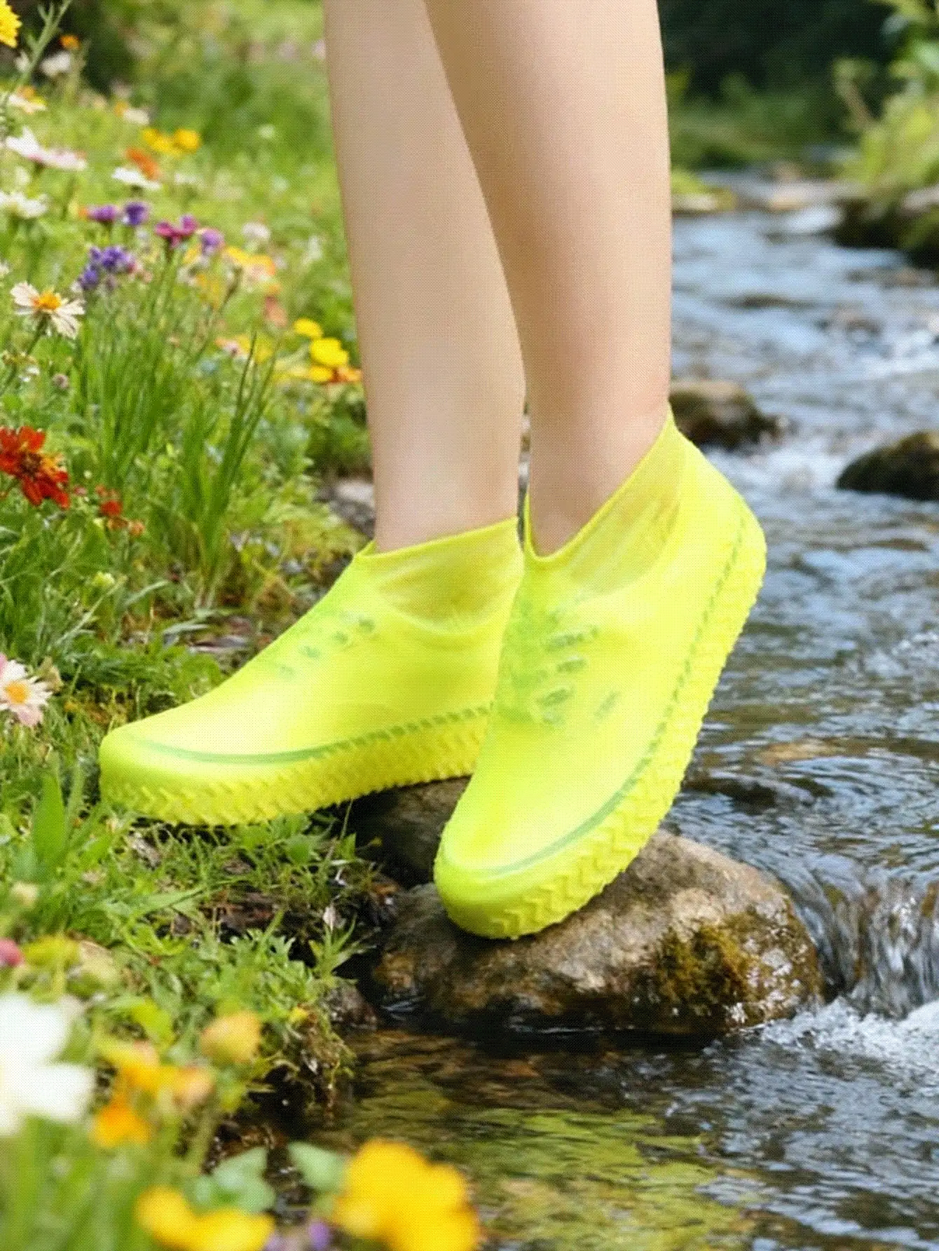 Reusable Silicone Shoe Covers, Outdoor Latex Rain Boot Waterproof Shoe Covers. Reusable, Durable, Waterproof And Slip-Resistant, Thick And Sturdy, Portable And Odorless, Suitable For Both Men And Women. (Minimal Material Residue May Remain During Production, Which Is Normal And Does Not Affect Usage.) - Multicolor - View 3