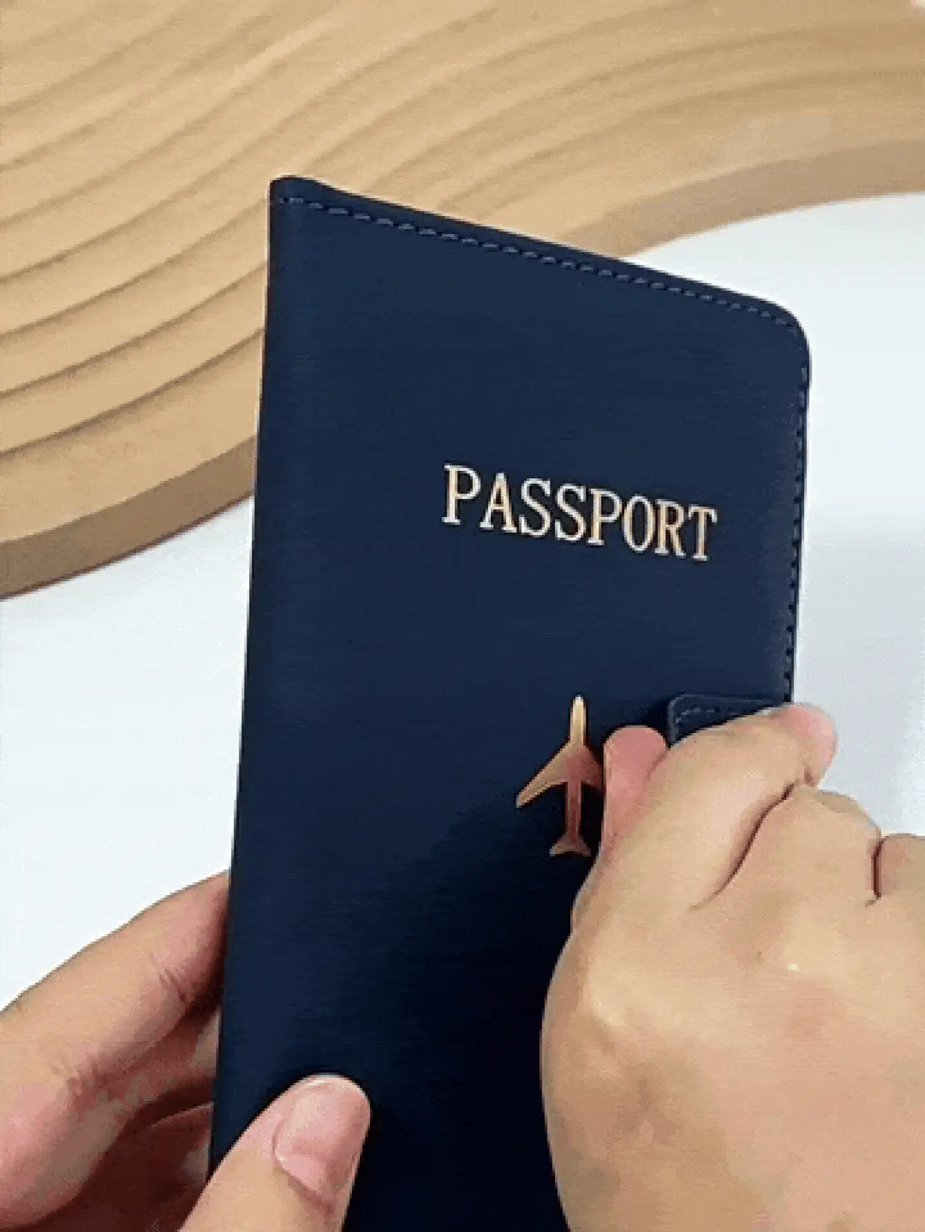 Ví đựng hộ chiếu Phụ kiện du lịch tối giản - Đựng hộ chiếu tiện lợi nhiều thẻ PU - Khóa bấm Họa tiết máy bay Vật dụng ngày lễ Đồ dùng du lịch Ví đựng hộ chiếu Phụ kiện du lịch Trang phục công sở giản dị dành cho nam và nữ Đồ dùng du lịch thiết yếu khi đi du lịch và trở lại trường Làm quà tặng Gia đình Bạn bè Người yêu - Nhiều màu - Xem 3