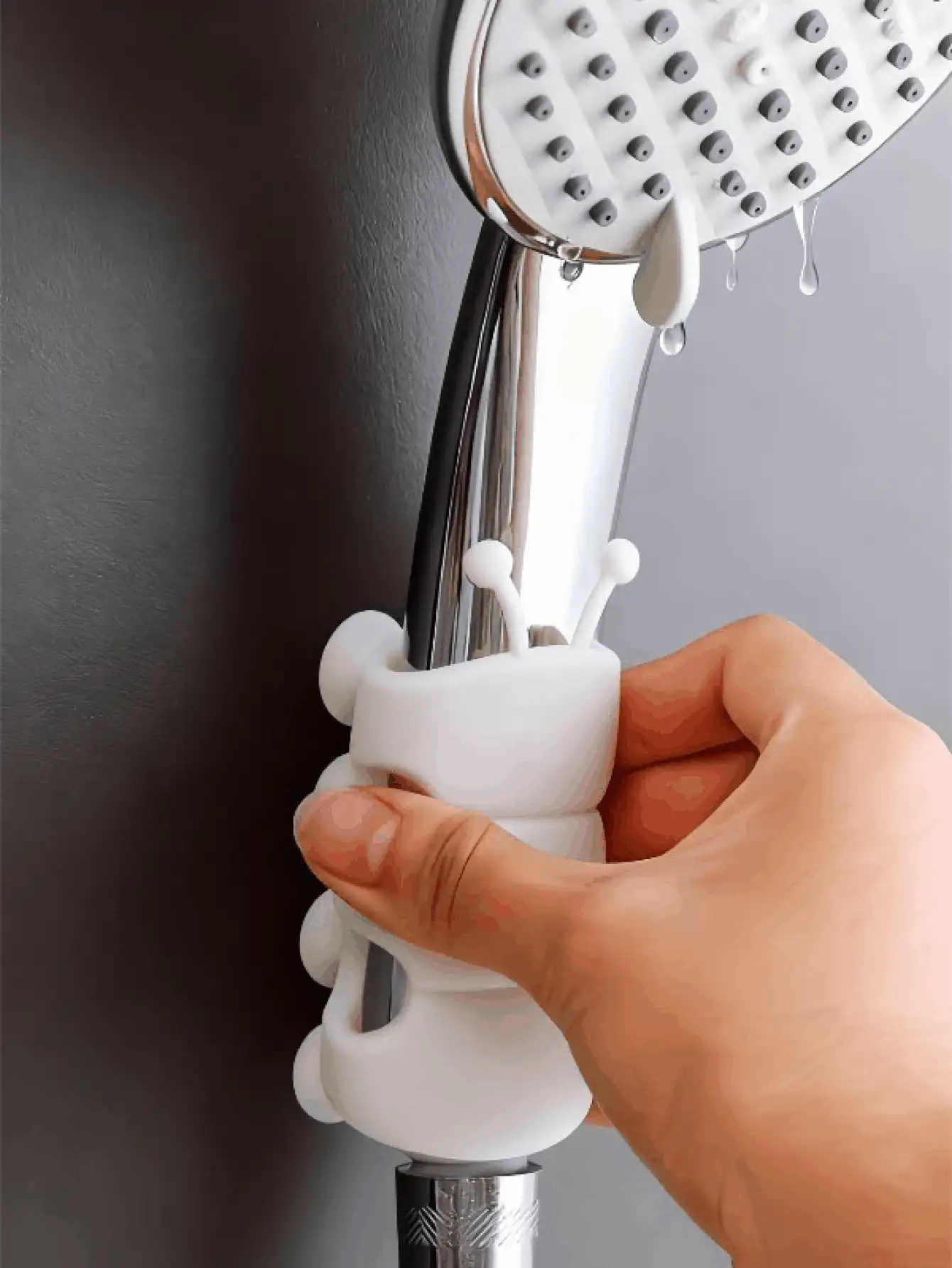 Shower Head Holder, Silicone Material, Suction Cup Design, Wall-Damage Free, Universal Fit No-Drill.Shower Suction Cup Hanging Spray Head Base, Universal, No-Drill, Movable And Fixed Type, For Bathroom Use.