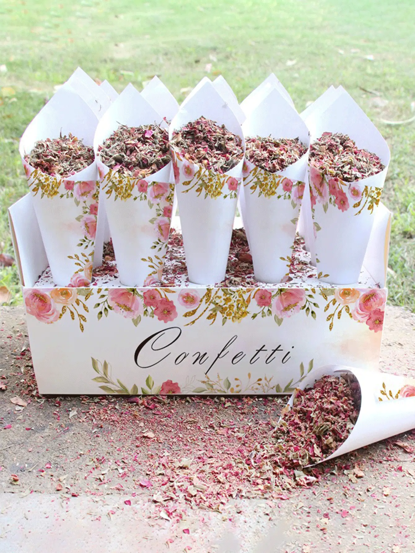 30-Hole Cone-Shaped Tray, White & Kraft Paper Confetti Cone Stand, Ideal For Wedding/Birthday/Holiday Party Petal Decor, Valentine's Day Gift Decoration, Confetti Cone Design, Wedding Reception, Home Decor, Graduation Ceremony, Valentine's Day Gift - Khaki - View 3