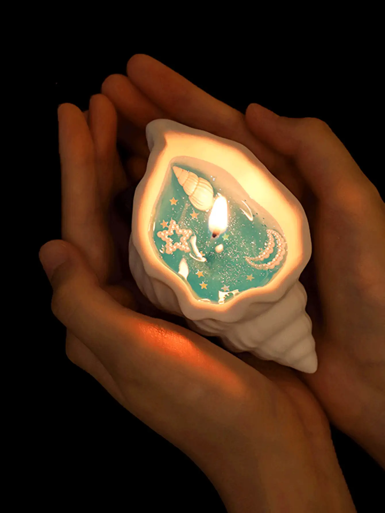 1 cây nến thơm hình chim mòng biển và sao biển thủ công, kết hợp với nến gel nhiều màu sắc tạo nên không gian mộng mơ (Do quy trình nhuộm công nghiệp, có thể có sự khác biệt nhỏ về màu sắc giữa các lô hàng, một số phụ kiện trang trí được bao gồm ngẫu nhiên). Trang trí nhà cửa, trang trí phòng. - Nhiều màu - Xem 8