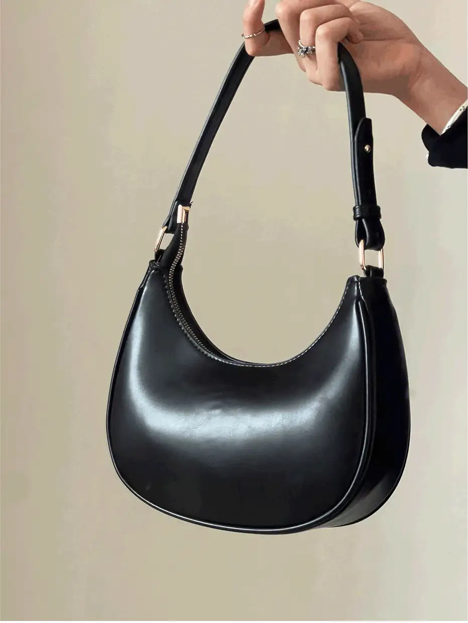 New Stylish, Simple, And Elegant Half-Moon Shaped Glossy Classic Everyday Commuter Bag With A Detachable Shoulder Strap, Can Be Worn As A Shoulder Bag Or Crossbody Bag. A Versatile And Casual Women's Bag, Perfect For School, Shopping, Travel, And Work. A Retro, Street Style, And Japanese-Style Women's Bag That Exudes Sophistication. Ideal For School, Travel, Shopping, Vacations, And Parties, Suitable For Teenage Girls, Women, College Students, And Teachers – A College Essential. - 彩色 - 查看 2