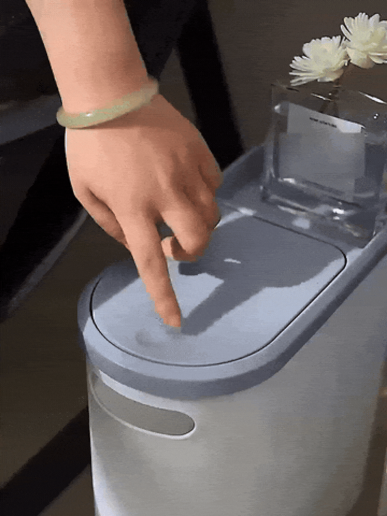 10L/2.64 Gallon Slim Trash Can, Pedal-Operated Lid, Durable Plastic Material, Polished Surface, No Electricity Needed, Suitable For Bathroom, Bedroom, Living Room - Creative Home Decor, Bathroom Trash Can | Stylish Trash Can | Durable Plastic Bin, Bathroom Trash Can, Toilet Paper Holder, Toilet Paper Dispenser, Trash Can, Bathroom Accessories - Multicolor - View 10