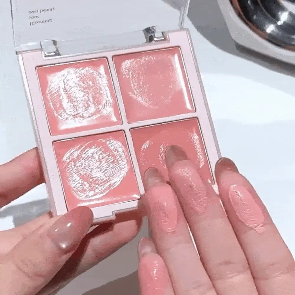 Dasique 4-Color Blush Palette, High Color Payoff, Long-Lasting, Natural Glow, Lightweight Makeup, Vegan Formula, Fashion Cosmetic Brand, Christmas Gift, Holiday Essential (8g) - #18 Milky Apricot - 查看 2