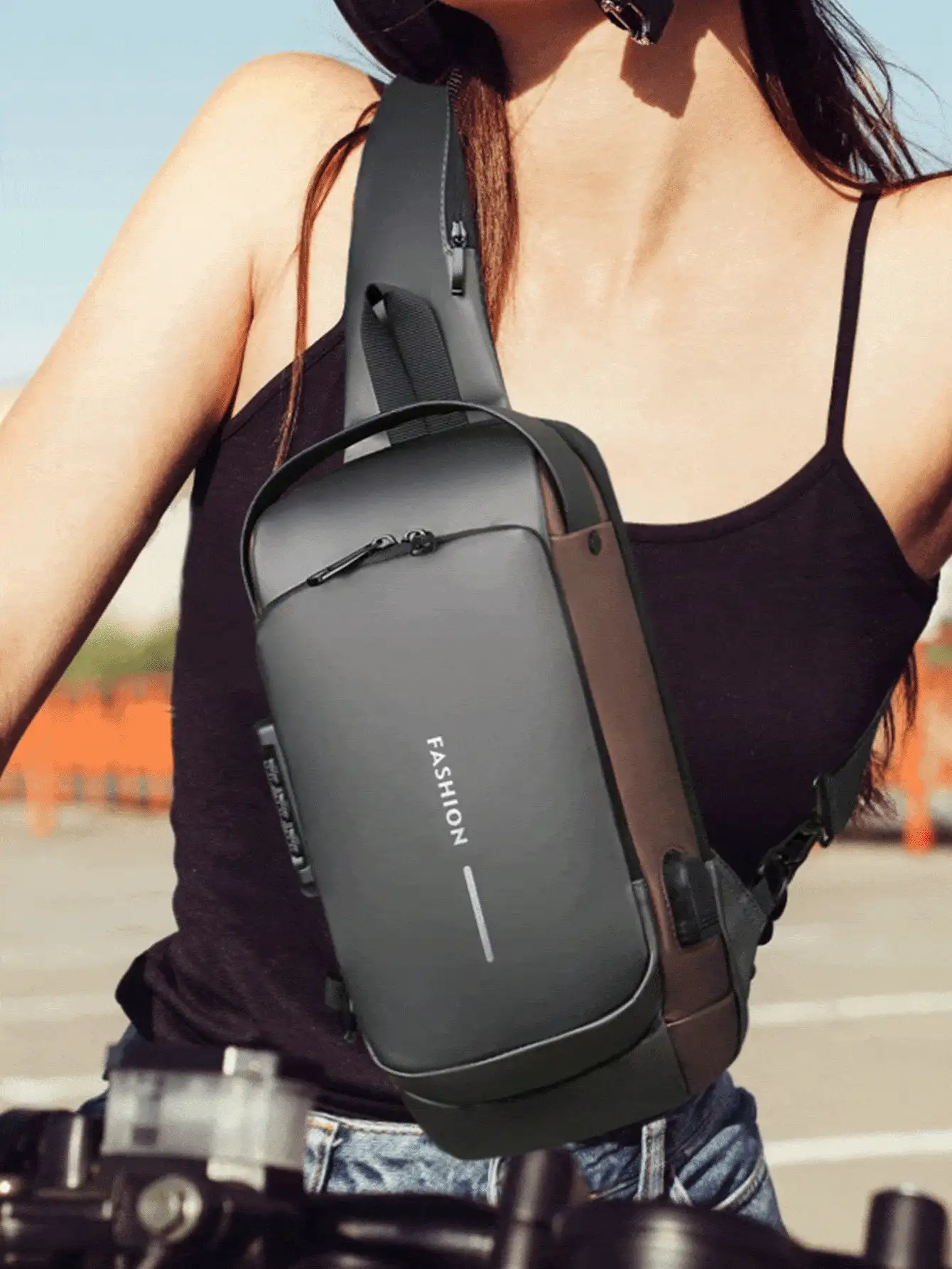 Black Fashionable Shoulder Bag With USB Charging Port - Stylish,Practical, Suitable For Men, Perfect For Daily Commuting, Travel, And Outdoor Activities. It Features Anti-Theft Design, Waterproof Materials, And Modern Aesthetics, Enhancing Your Urban Style - 彩色 - 查看 2