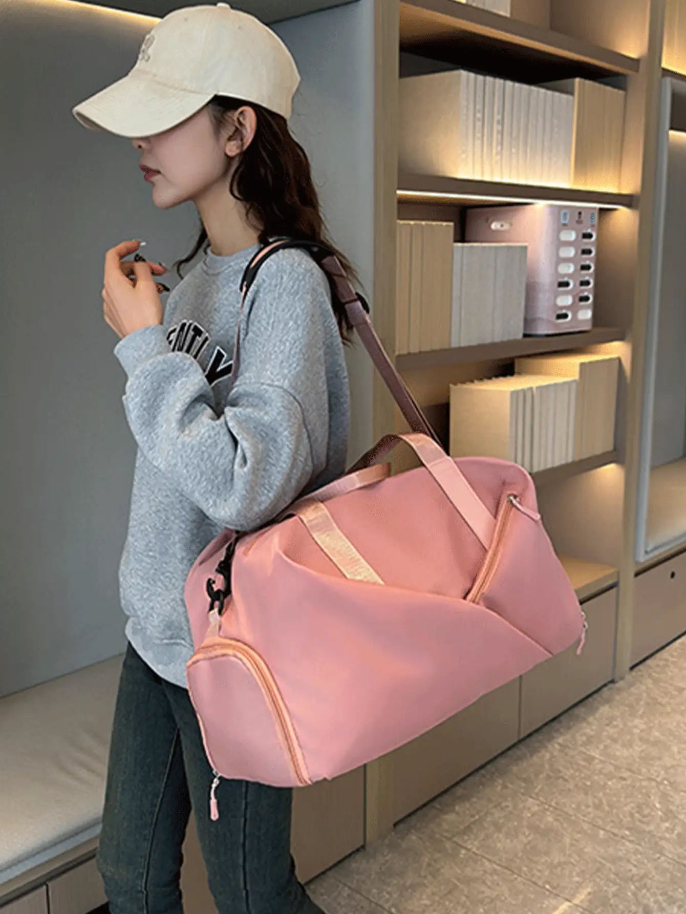 大容量运动健身瑜伽包，带独立鞋仓，休闲干湿分离旅行背包，瑜伽运动包，女士收纳训练包，女士健身包，健身房背包，适合旅行、健身、瑜伽、运动、商务、工作、海滩、暑假等场合，必备健身装备，健身配件，运动包 - 彩色 - 查看 3