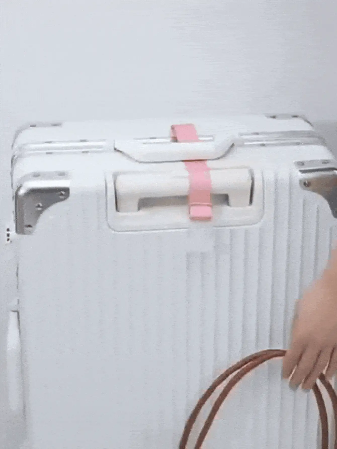 便携式行李带，彩色行李带，可调节行李安全带，带快拆扣，男女通用，旅行必备，邮轮必备，宿舍必备，可调节行李安全带，带快拆扣，防丢行李挂钩带，适用于旅行、航班、商务、居家、露营、户外、海滩、暑假、返校季 - 彩色 - 查看 3