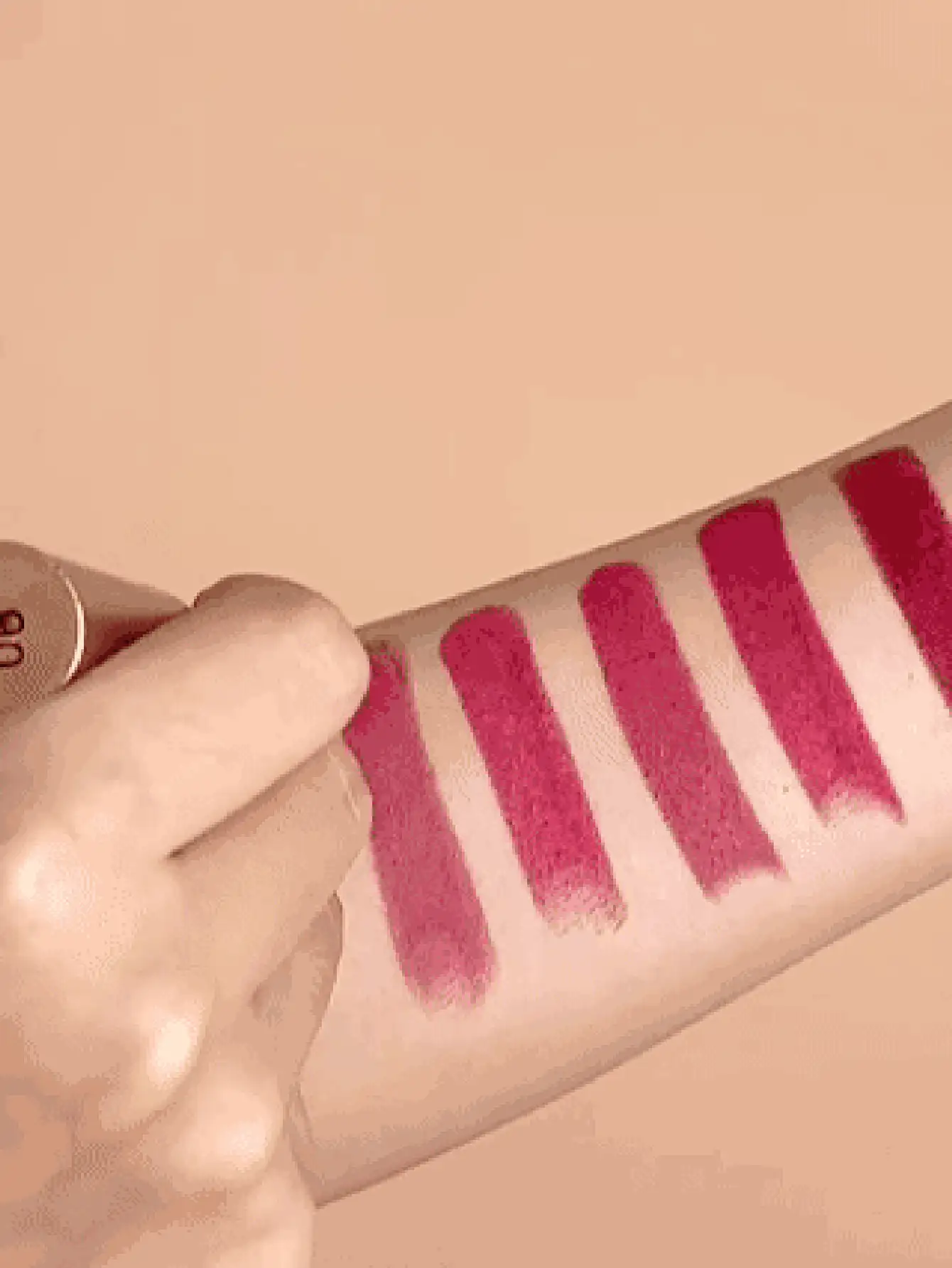 USHAS唇膏+唇线笔套装，11种颜色可选，持久防水，裸色唇膏，滋润自然妆效，金色包装，适合所有肤色 - #03 - 查看 3