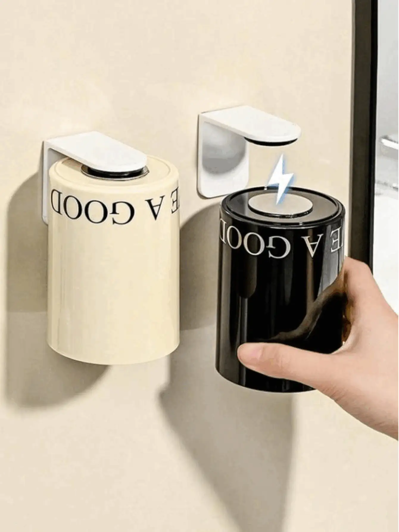 Tasse de rinçage magnétique suspendue, tasse à bain de bouche inversée avec ventouse, idéale pour les espaces d'évier de salle de bain sans perçage. Porte-brosse à dents avec support de tasse économisant l'espace, convient aux femmes et aux hommes pour la maison, la caravane et la salle de bain. Accessoires de salle de bain, décoration de maison, décoration de pièce - Multicolore - Voir 3