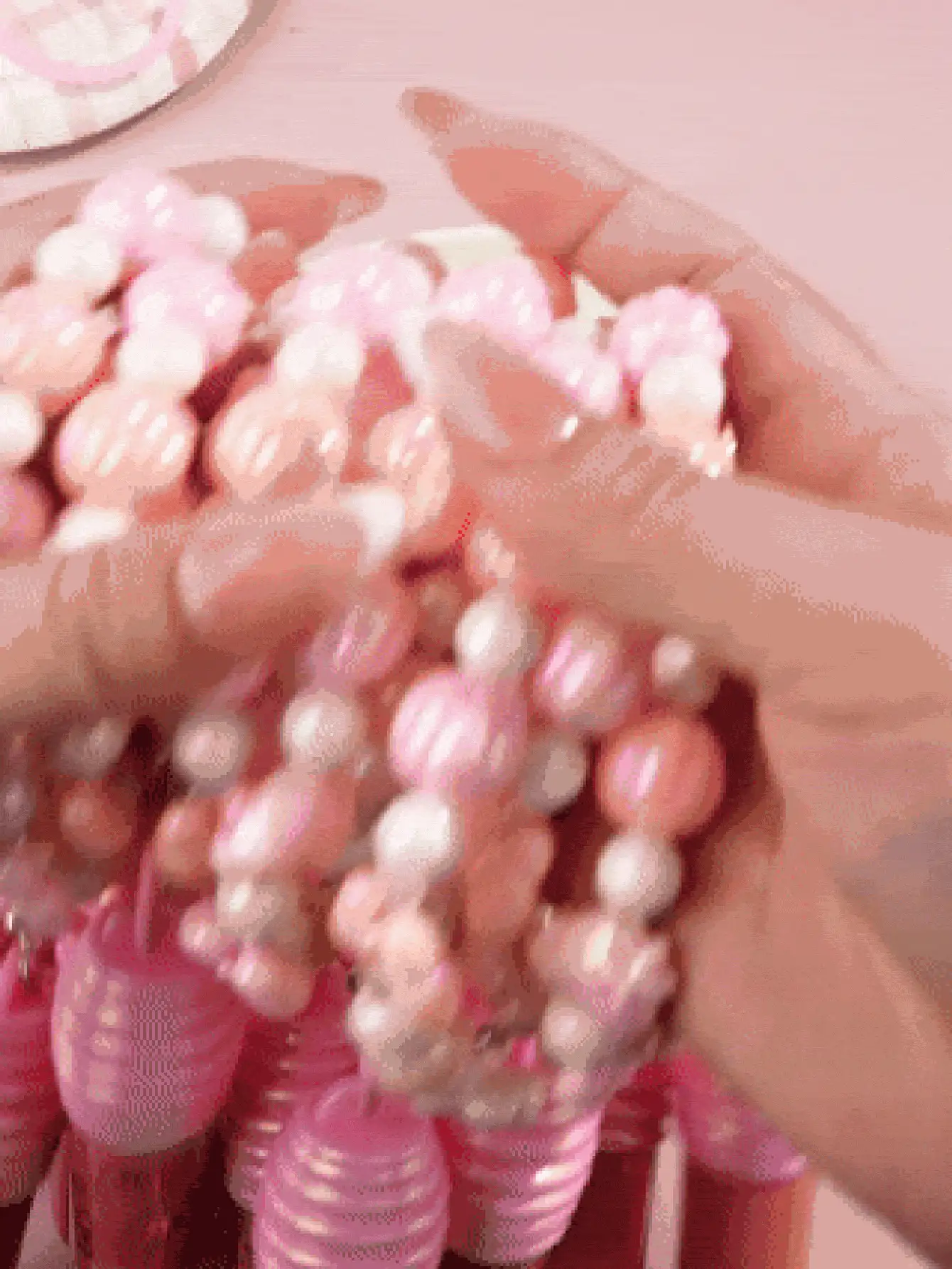 USHAS Moisturizing Lip Gloss, Bracelet Pendant Design, Mirror-Like Glossy Plump Lip Balm, Long-Lasting Nourishing, Creates Icy Glass Lip Effect, Non-Sticky, Non-Transferring, Suitable For All Skin Types - #09 - View 2