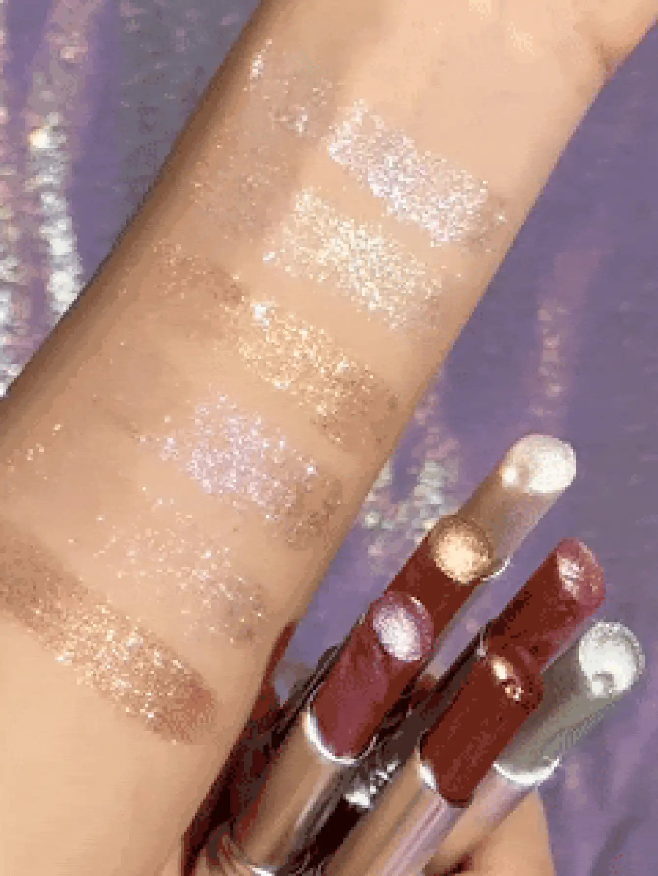 USHAS Eyeshadow & Highlighter Stick, 6 Colors Available, Fine Shimmer Highlighter, Jelly Texture, Smooth Application, Long-Lasting, Stick Design For Easy Carry And Use, Suitable For Daily, Festival, Party Makeup - #01 Frosted Pearl Gleam - View 3