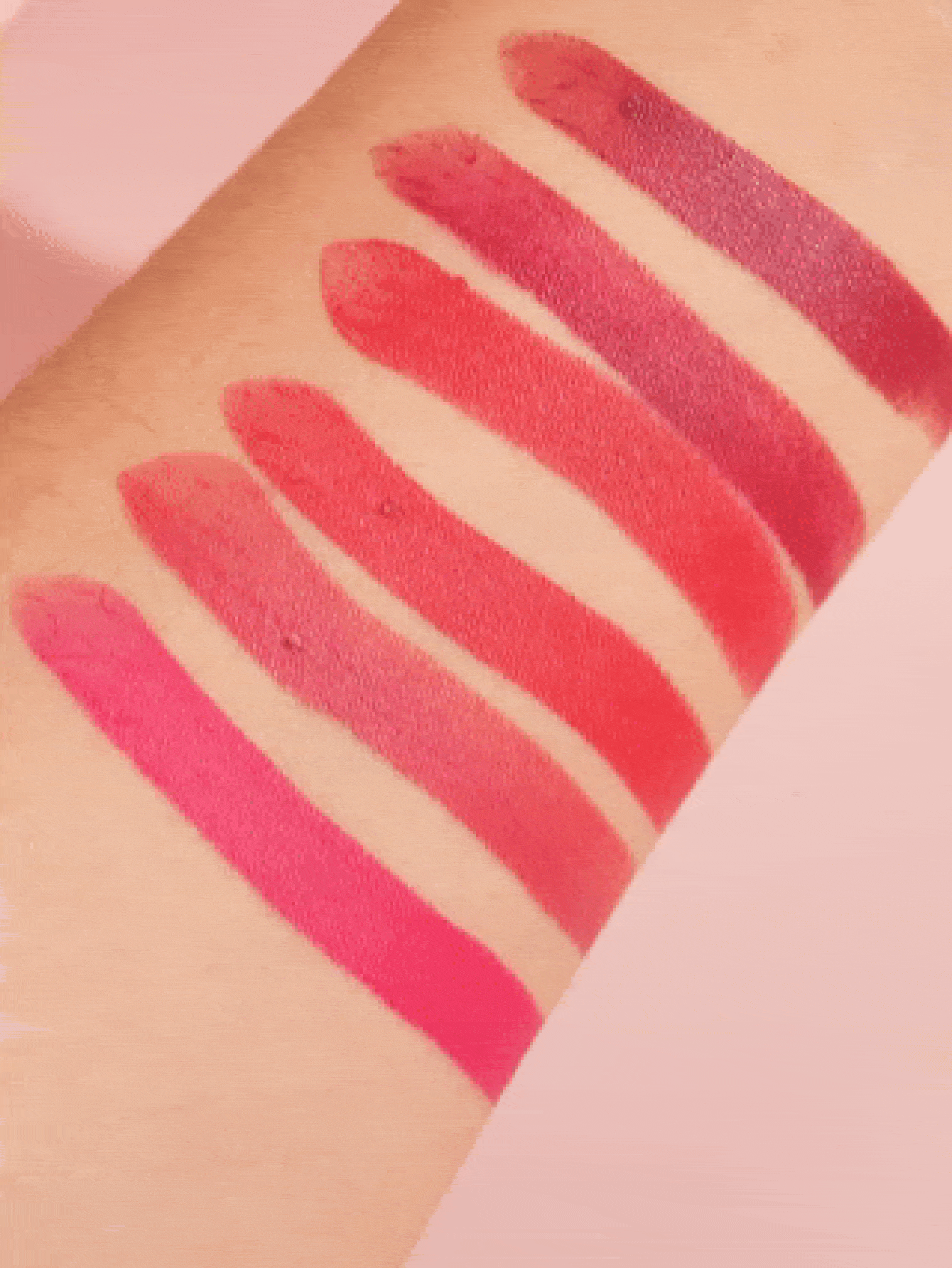 USHAS 丝绒哑光唇膏，配有可爱小熊吊坠，显色度高，不拔干，持久不脱色，哑光柔焦，奢华质感，打造迷人唇妆 - #05 - 查看 2