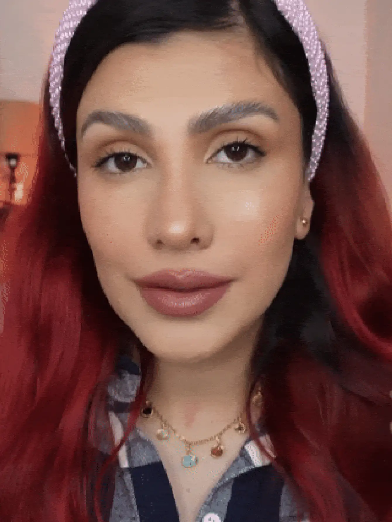 Bộ son và chì kẻ môi USHAS, 12 màu, chất son lì mịn như nhung, lâu trôi không lem, chống thấm nước, cần thiết cho việc đi lại hàng ngày và các bữa tiệc. - #10 Hoa hồng bụi oải hương - Xem 3