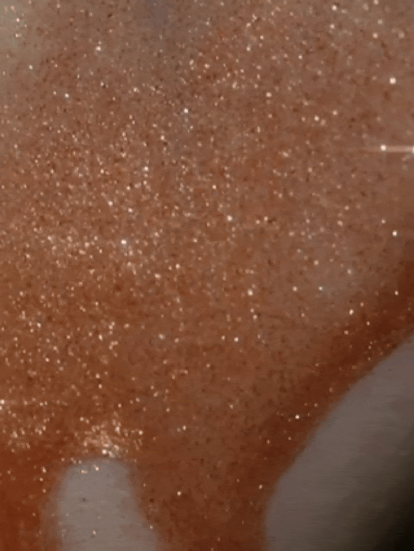 USHAS 自然光泽高光喷雾，轻盈不油腻，4 种颜色可选，多用途面部、身体和头发液体高光喷雾，增强面部和身体轮廓，打造 3D 立体妆容，派对、节日、婚礼、嘉年华必备。 - #04 Rich Amber Radiance - 查看 2