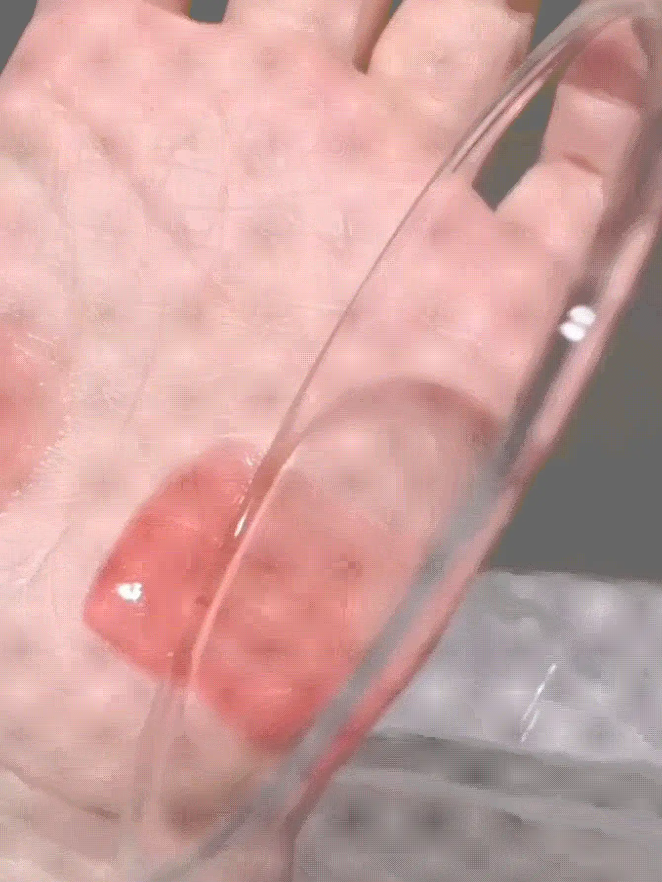 Dầu dưỡng môi Judydoll, Tinh chất dưỡng môi hàng ngày, Ngăn ngừa khô môi & Làm mờ nếp nhăn môi, Tạo đôi môi bóng mượt, dưỡng ẩm sâu. - #02 Tinh dầu hoa hồng - Xem 5