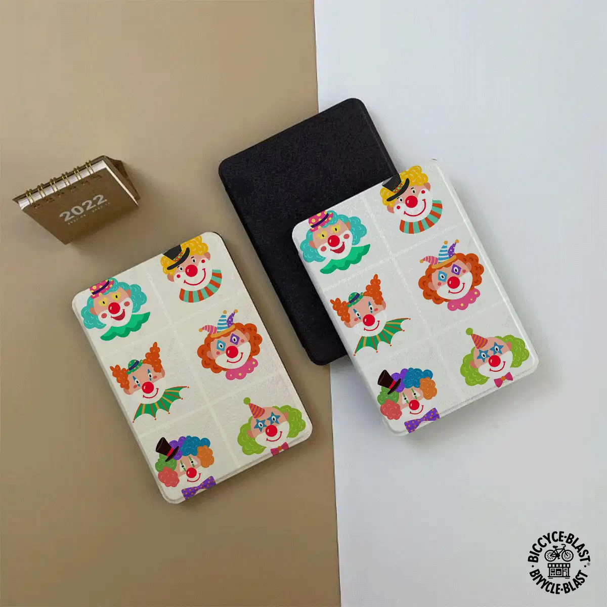 Joker 高级通用小丑电子阅读器保护套：纤薄轻巧，防摔防震，方便携带，采用全方位防摔设计。兼容 Kindle Paperwhite 第十代（2018 年款）、Kindle Paperwhite 第十一代（2021 年款）、Kindle Paperwhite 第十二代（2024 年款）和 Kindle 第十代（2019 年款）。 - 彩色 - 查看 5