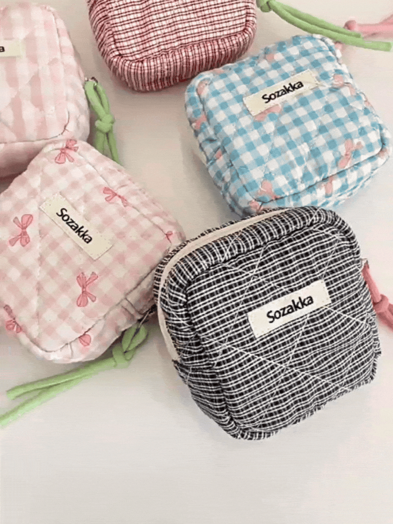 多色卫生巾收纳袋，粉色女性卫生用品袋，大容量简约风格，可收纳卫生棉条、卫生巾、护垫，方便携带，条纹化妆包，旅行、学习、度假必备 - 彩色 - 查看 2