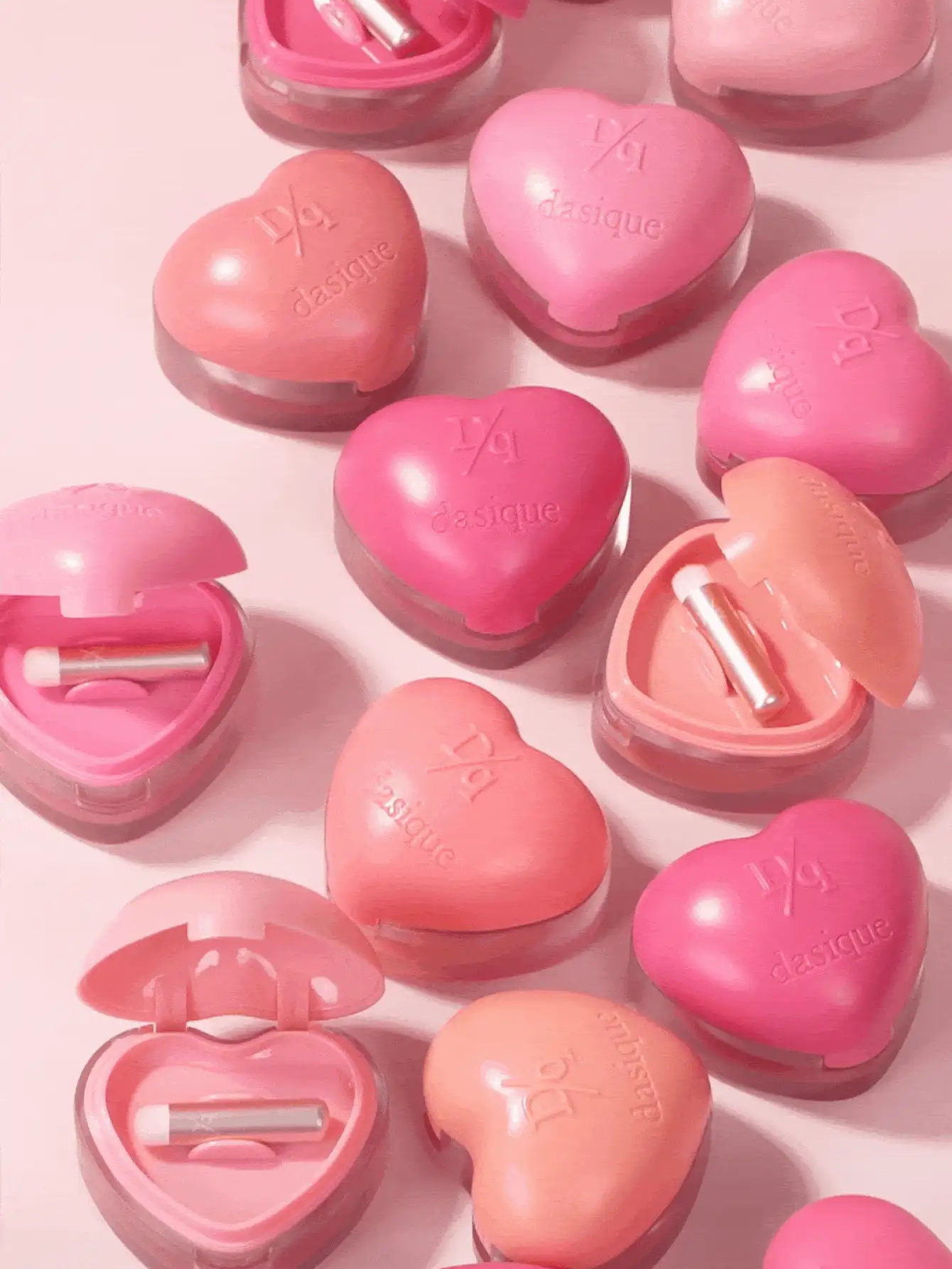 Dasique 二合一心形丝绒唇膏腮红 - 哑光膏状质地，高饱和度色彩，内置柔焦刷，节日必备彩妆，圣诞礼物，学生魅力妆容必备，适合新娘、夏季、情人节、度假等场合，情人节专属唇膏 - #09 Haze Rosy - 查看 3