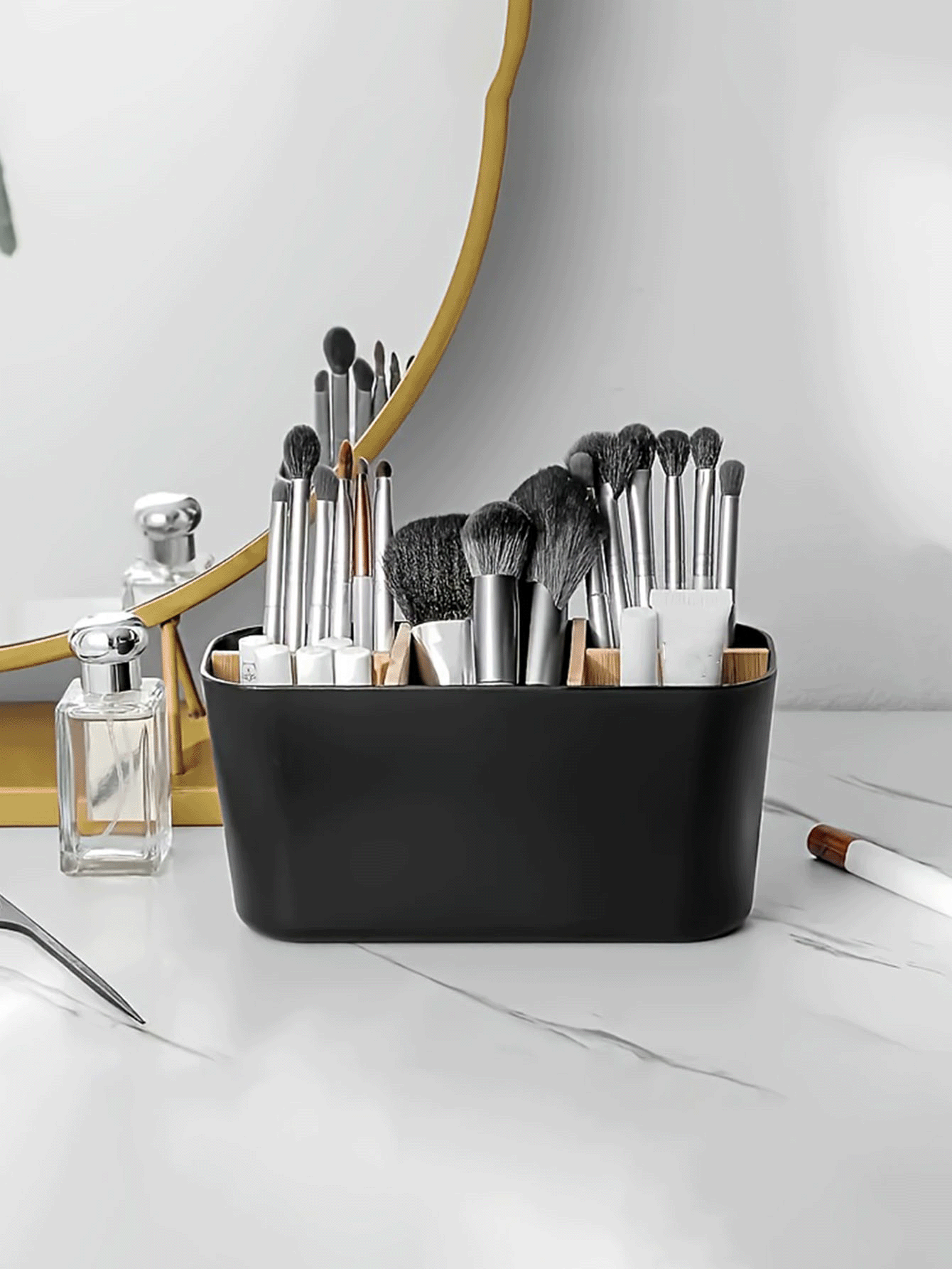 5-Slot Black Plastic Toothbrush Holder With Divider, Free-Standing Bathroom Storage Organizer For Toothbrushes, Toothpaste, Razors, Modern Stylish Countertop Decor, Bathroom/Living Room/Home Storage - 彩色 - 查看 2