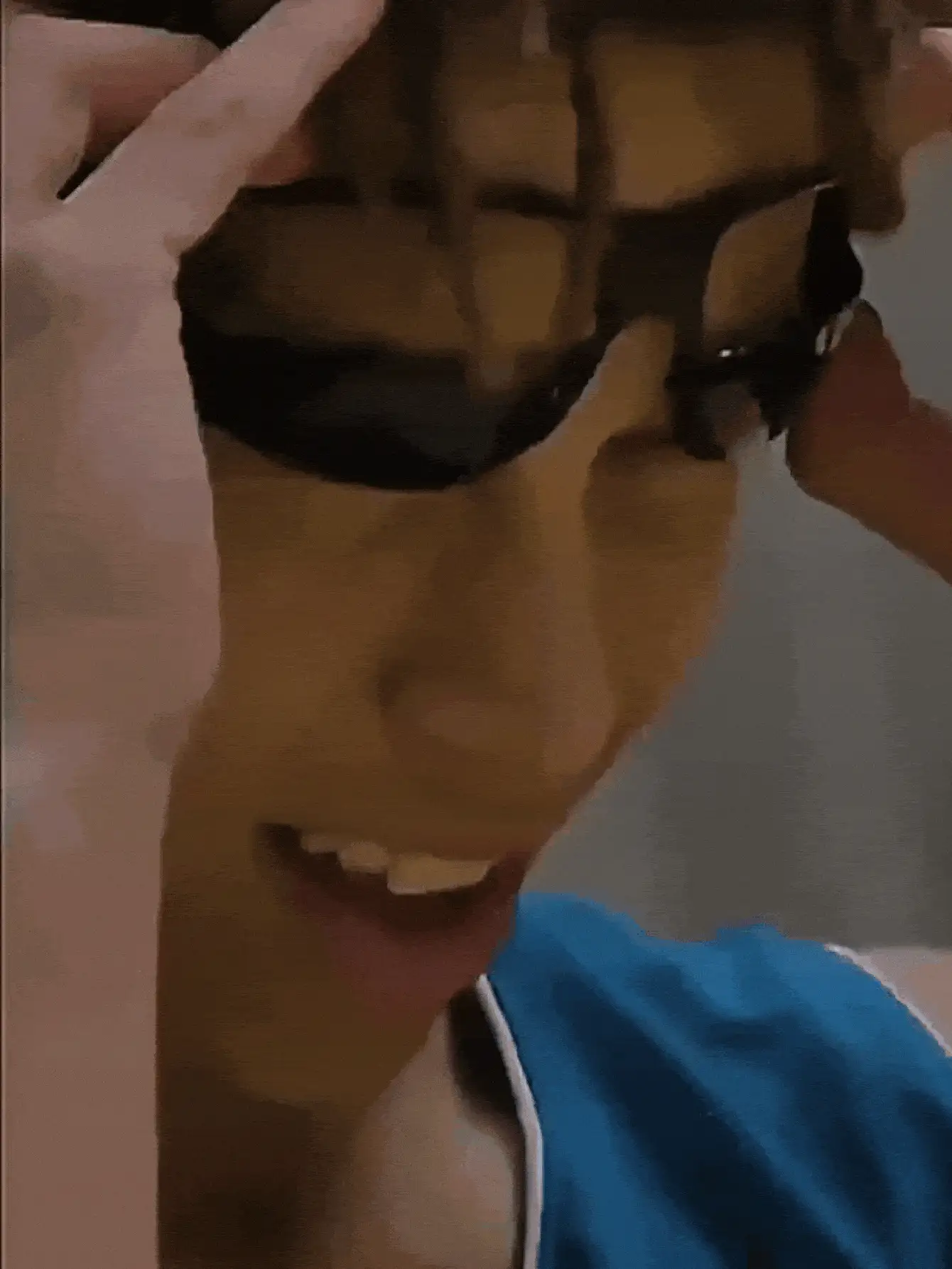 Kính tập luyện rê bóng nhẹ, có thể điều chỉnh, giúp tránh cúi đầu, thiết bị hỗ trợ tập luyện bóng rổ dành cho cả nam và nữ, thiết kế công thái học giúp cải thiện độ chính xác và tư thế, phụ kiện dụng cụ tập luyện bóng rổ. - Nhiều màu - Xem 3