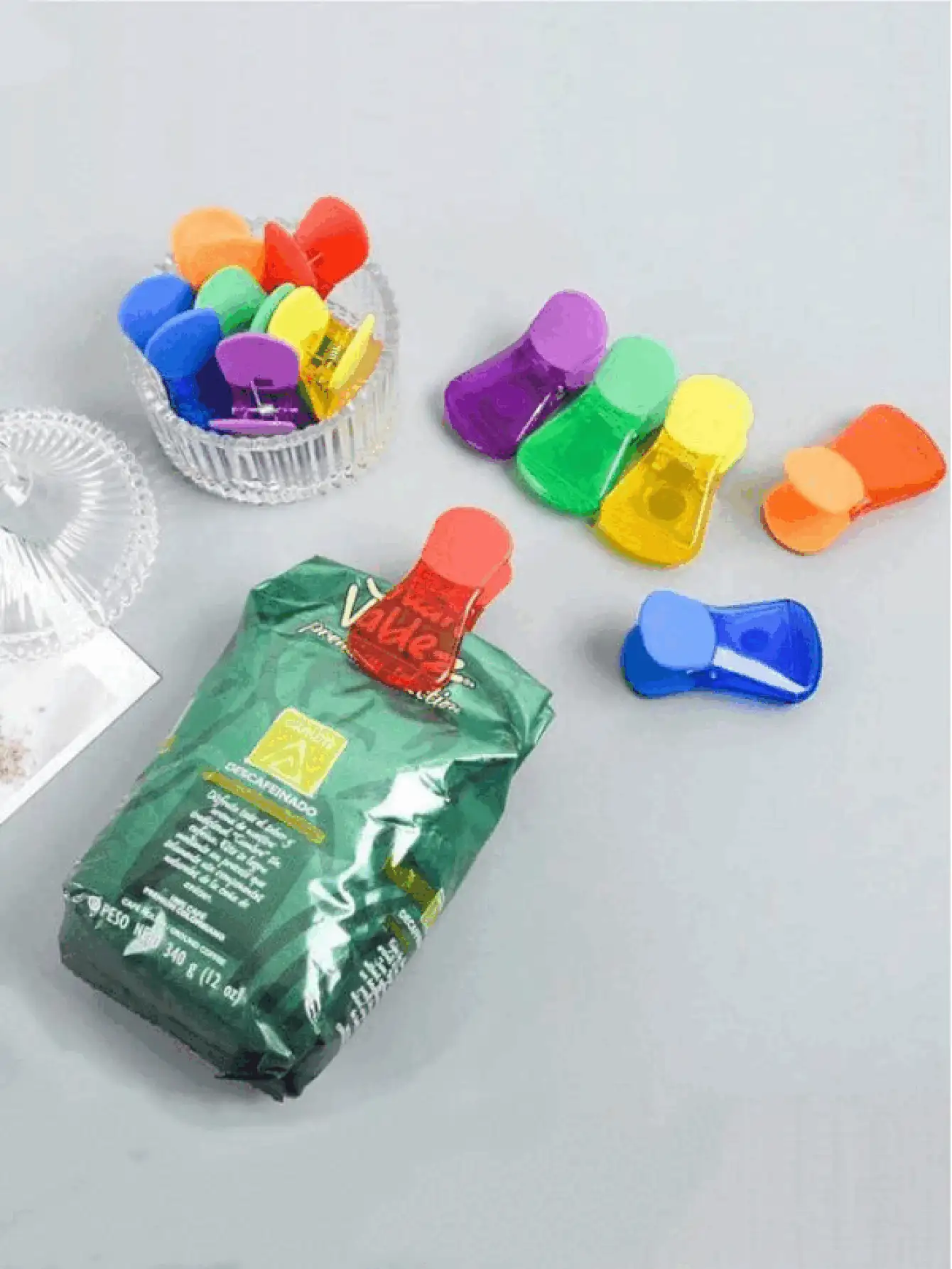 Kẹp thực phẩm bền chắc, kẹp túi có thể đóng mở lại dùng để sắp xếp tài liệu, trưng bày ảnh, kẹp từ tính nhiều màu sắc cho tủ lạnh, kẹp niêm phong túi nhựa đa chức năng dành cho nam và nữ, dùng trong nhà bếp, văn phòng, dã ngoại và ngoài trời, kẹp niêm phong túi đồ ăn nhẹ, đồ dùng tiệc tùng, đồ dùng cần thiết cho dã ngoại, phụ kiện nhà bếp. - Một kích thước phù hợp với tất cả - Xem 3