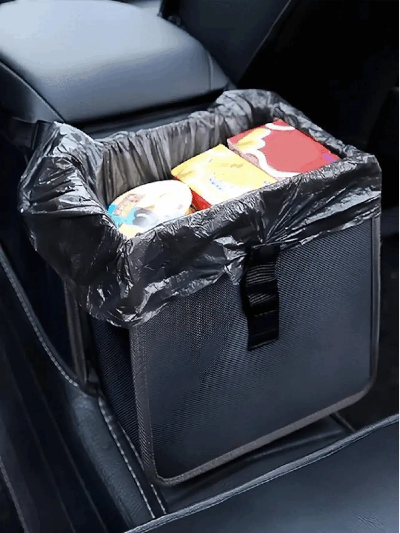 Hanging Waterproof Car Trash Can Car Storage Box For Peels Butts Confetti Foldable Car Garbage Bin Portable Large Capacity Dustbin Organizer & Storage Bag For Office Home Garbage Organizer Container Car Accessories Car Interior Accessory Home Decor - Multicolor - View 3