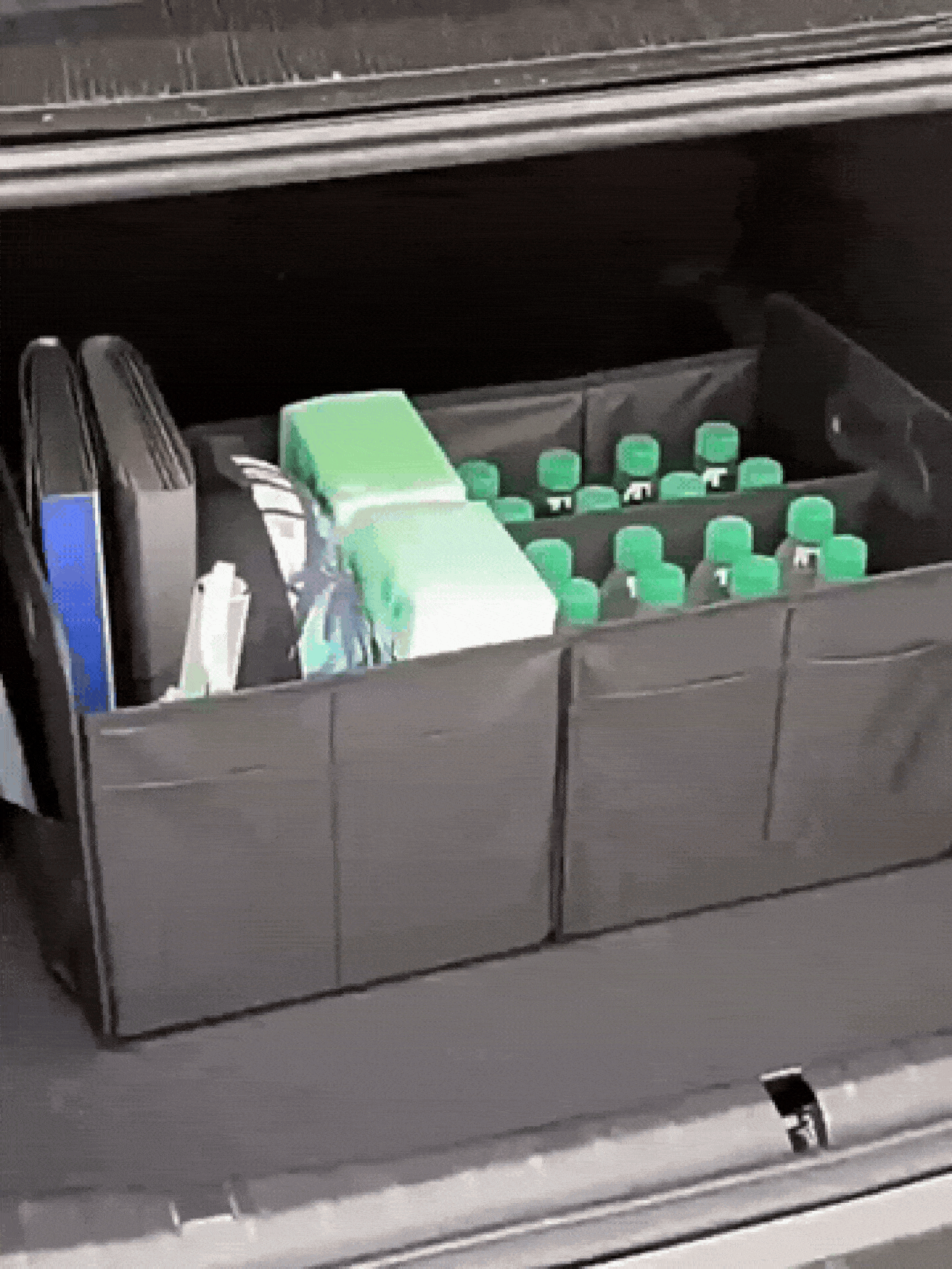 Thickened Car Trunk Storage Box With Handle, Adjustable Divider, Foldable Large Capacity Trunk Organizer Suitable For Sedan, SUV And Small Truck, Non-Slip, Foldable Trunk Storage Box For Groceries, Shopping, With Side Pocket, Car Interior Accessories, Car Organization And Storage, Car Outdoor Essentials - Multicolor - View 2