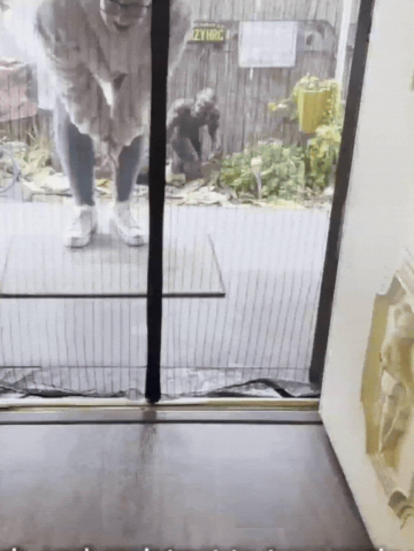 Màn chống muỗi mật độ cao, thoáng khí và trong suốt, không cần khoan hay dụng cụ để lắp đặt, phù hợp cho người già, trẻ em, nhà thuê, căn hộ, Airbnb, phòng ngủ, ban công, nhà bếp, phòng học, vách ngăn, vật dụng chống côn trùng thiết yếu trong gia đình mùa hè. - Màn chống muỗi - Xem 2