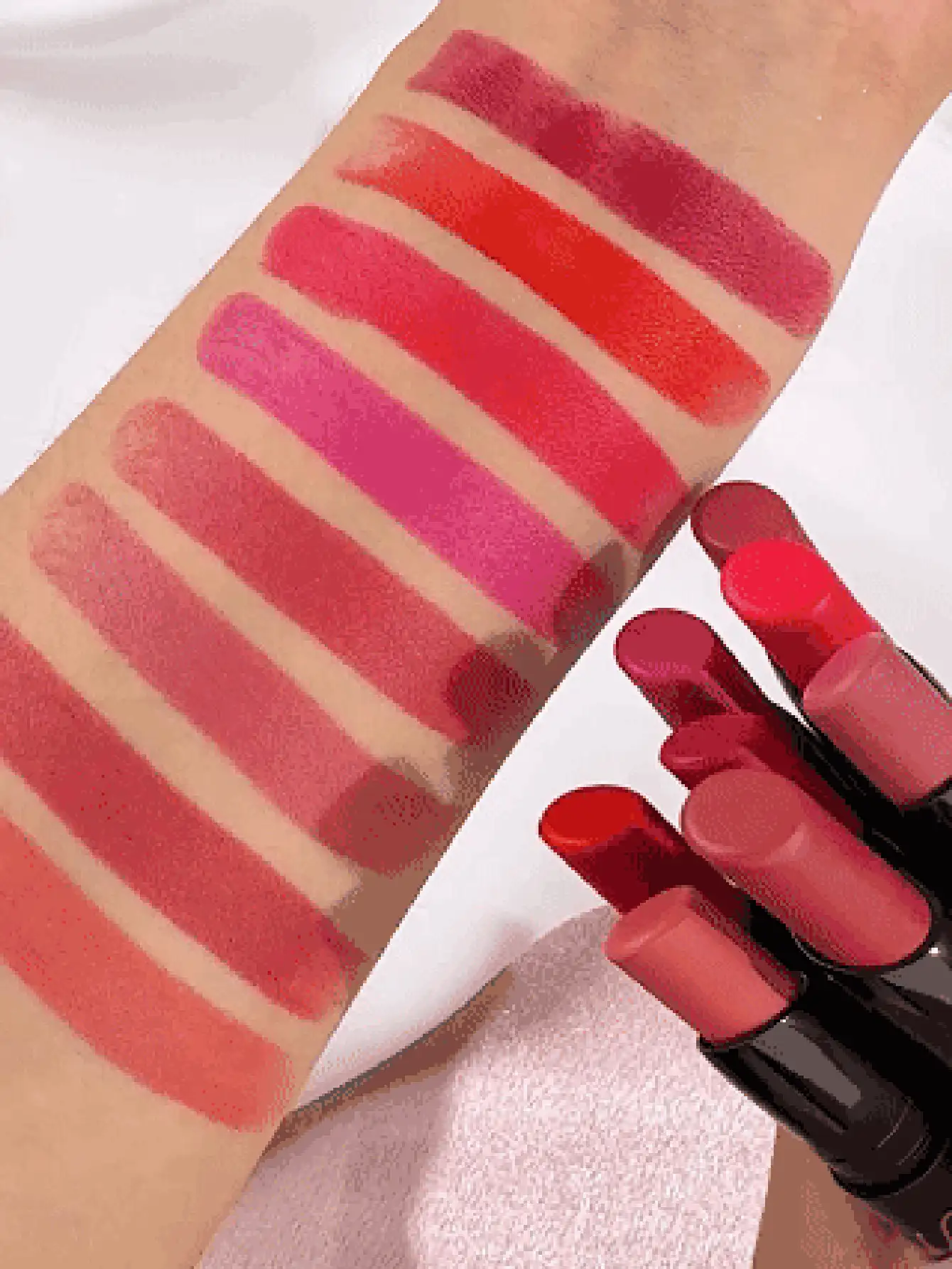 2pcs USHAS Smooth Lipstick Set, Warm And Cool Tone Shades, Suitable For All Occasions, Smooth Application, Long-Lasting Color, Matte Finish Lipstick Set - #02+#08 - View 3