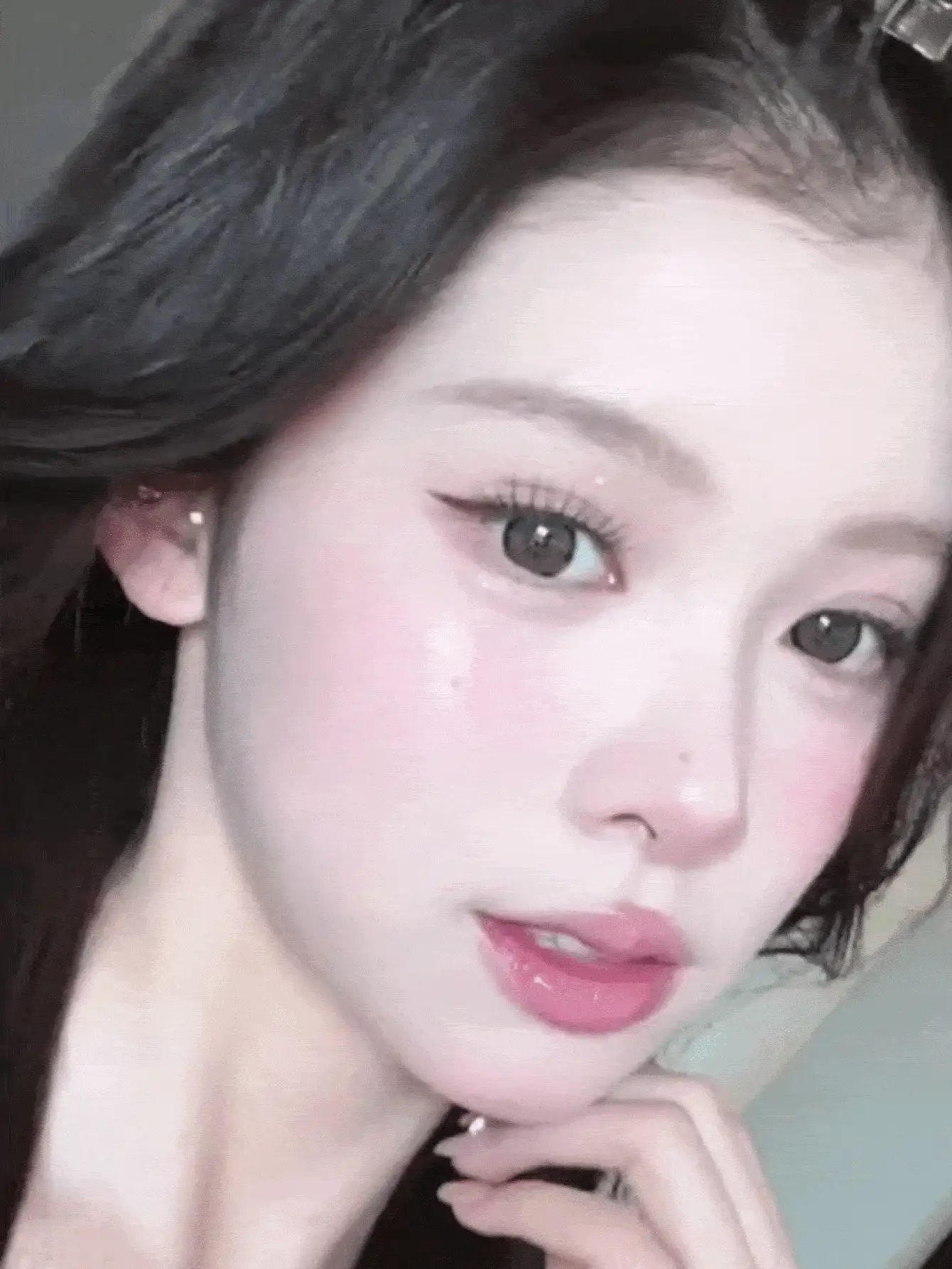 Dasique Matte Liquid Blush - Long-Lasting, Non-Fading, Highly Pigmented, Lightweight, Smooth Formula, Makeup Cosmetic Face Painting, Suitable For Autumn/Winter, Perfect For Y2K Fashion, Suitable For Birthday, Christmas Party, Best Color - 04 Sữa Hồng - Xem 2