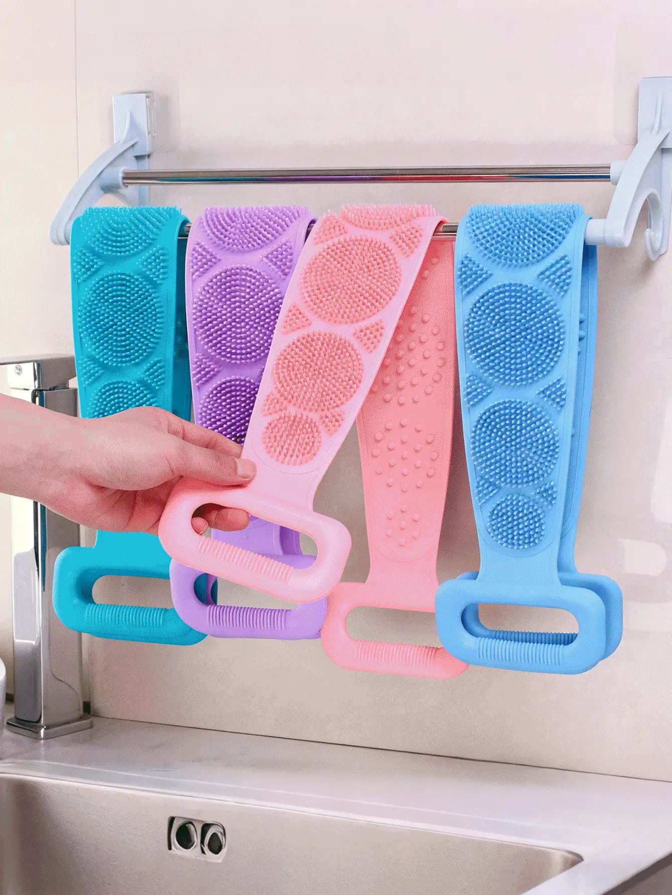 1pc Silicone Back Exfoliating Brush With Handle, Suitable For Bathroom, Durable Material, Practical Design, Halloween, Skin-Friendly Soft And Comfortable, Shower Accessory, Bathroom Supplies, Beauty Tool, Body Care, Cleaning - View 2