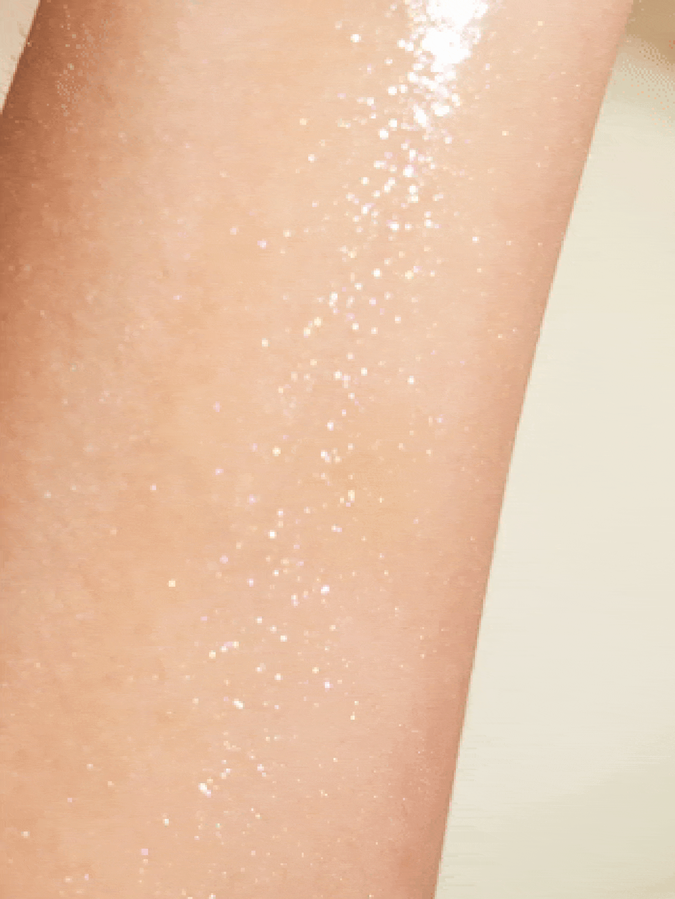 USHAS Fine Glitter Spray, Liquid Glitter Skin Glow Spray, Suitable For Face, Body And Hair, Long-Lasting Luminous Effect, Even Mist Spray, Easy To Control Application, Suitable For Daily, Party, Concert, Gathering Makeup - #03 Bronze Satin Sheen - View 2