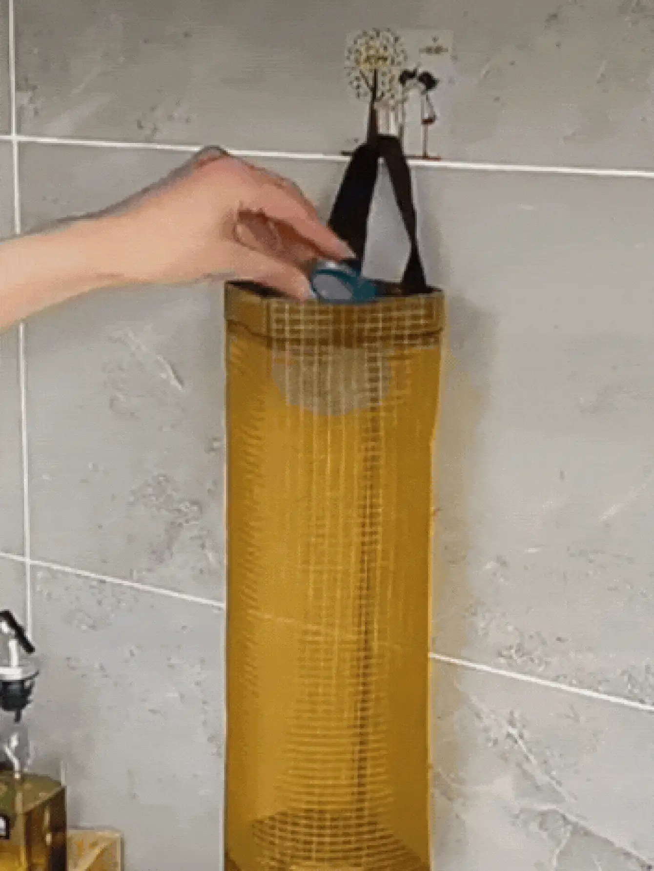 Hanging Plastic Bag Storage Rack Organizer Convenient Garbage Bag Storage Bag Mesh Plastic Bag Holder For Ourdoor Camping Behind Door Storage Kitchen Storage Storage Organizer Home Kitchen Decor Kitchen Essentials Bathroom Kitchen Accessories - Multicolor - View 3