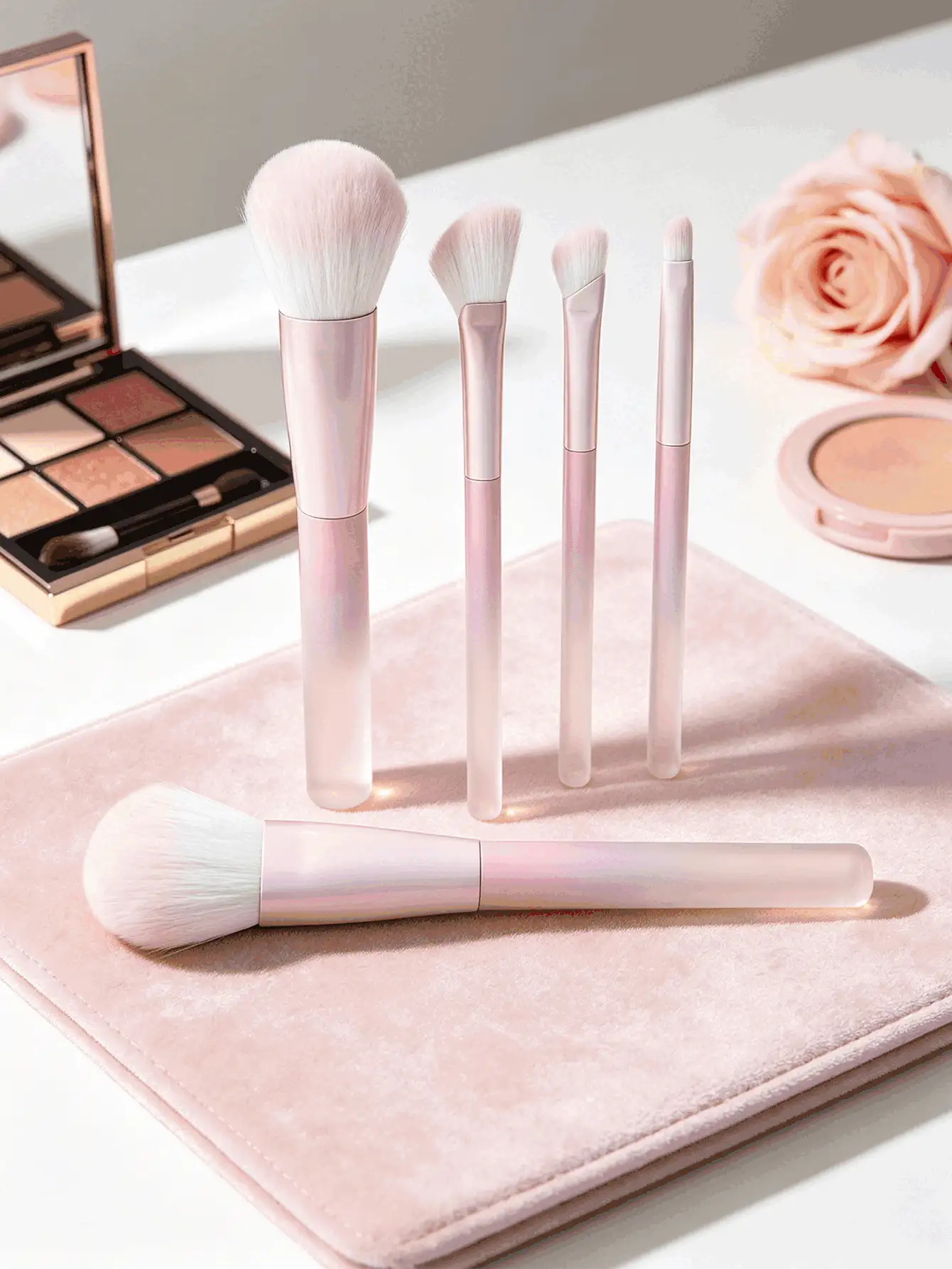 4/1pc Macaron Gradient Handle Cat Paw Shaped Makeup Brush, Soft Synthetic Bristles, Suitable For Loose Powder, Blush, Eyeshadow And Contour, Perfect For Daily Makeup, Travel And Vacation, Travel Essential Makeup Brush - Pink - View 2