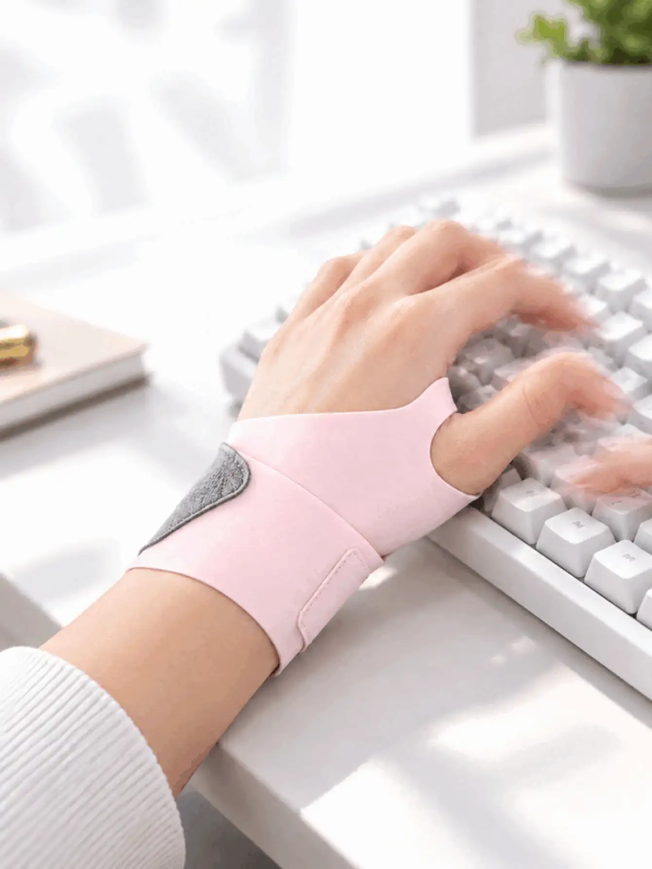 Heavy-Duty Adjustable Wrist Brace With Thumb Loop High Elasticity Wrist Support Ultra Thin Breathable Sports Wrist Compression Band Women Men Home Decor Weightlifting Badminton Tennis Basketball Volleyball Fitness Gym Accessories Workout Equipment - Multicolor - View 3