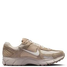 Nike，Zoom Vomero 5，HV2529-200，（卡其色/幻影-LT OREWOOD 棕）10.5 - 卡其/幻影黑-淺礦棕 - 查看 3