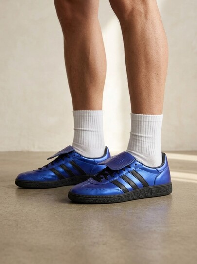 Brilliant Blue/Carbon Black/Carbon Black