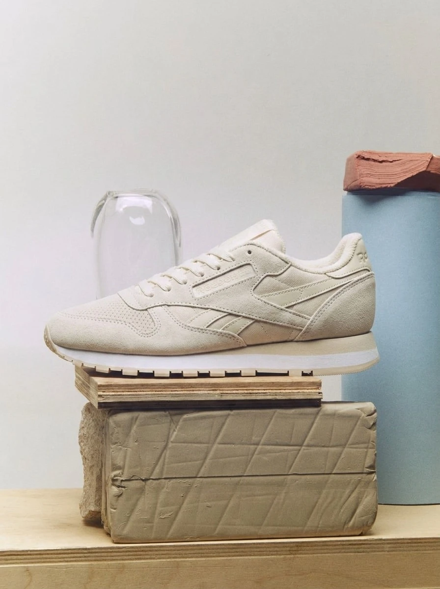 Reebok 经典皮革系列男女通用运动鞋 透气百搭 日常上学运动 轻便易洗 白色 100209483 - 米白色 - 查看 1