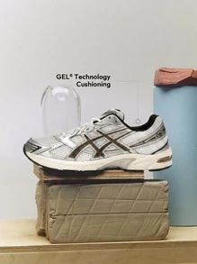 Asics Gel-1130 White Clay Canyon 男女款跑鞋采用复古风格设计，搭配透气合成皮革和 GEL 缓冲垫，舒适凉爽，1201A256-113 - 白峽谷/黏土峽谷 - 查看 1