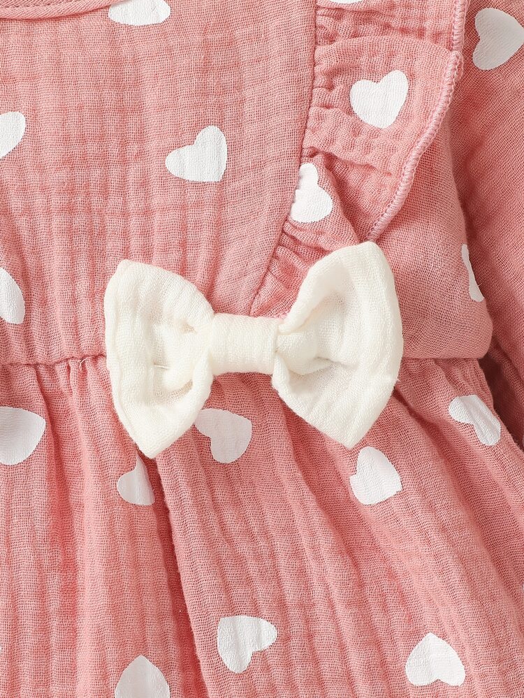 SHEIN Baby Girl 2pcs Jumpsuit Set, Cute Pink All-Over Heart Print Muslin Long Sleeve Ruffle Romper With Matching Headband Outfit - Multicolor - View 6
