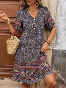 EMERY ROSE Vestido corto con mangas abullonadas y estampado floral, decoración de botones y estilo de vacaciones para conjunto de playa de verano - Negro - Ver 3