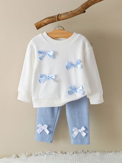 SHEIN Vintaside Kids 2 件套女婴休闲百搭舒适可爱蝴蝶结装饰圆领上衣和裤子套装，适合家居和户外穿着，秋冬季