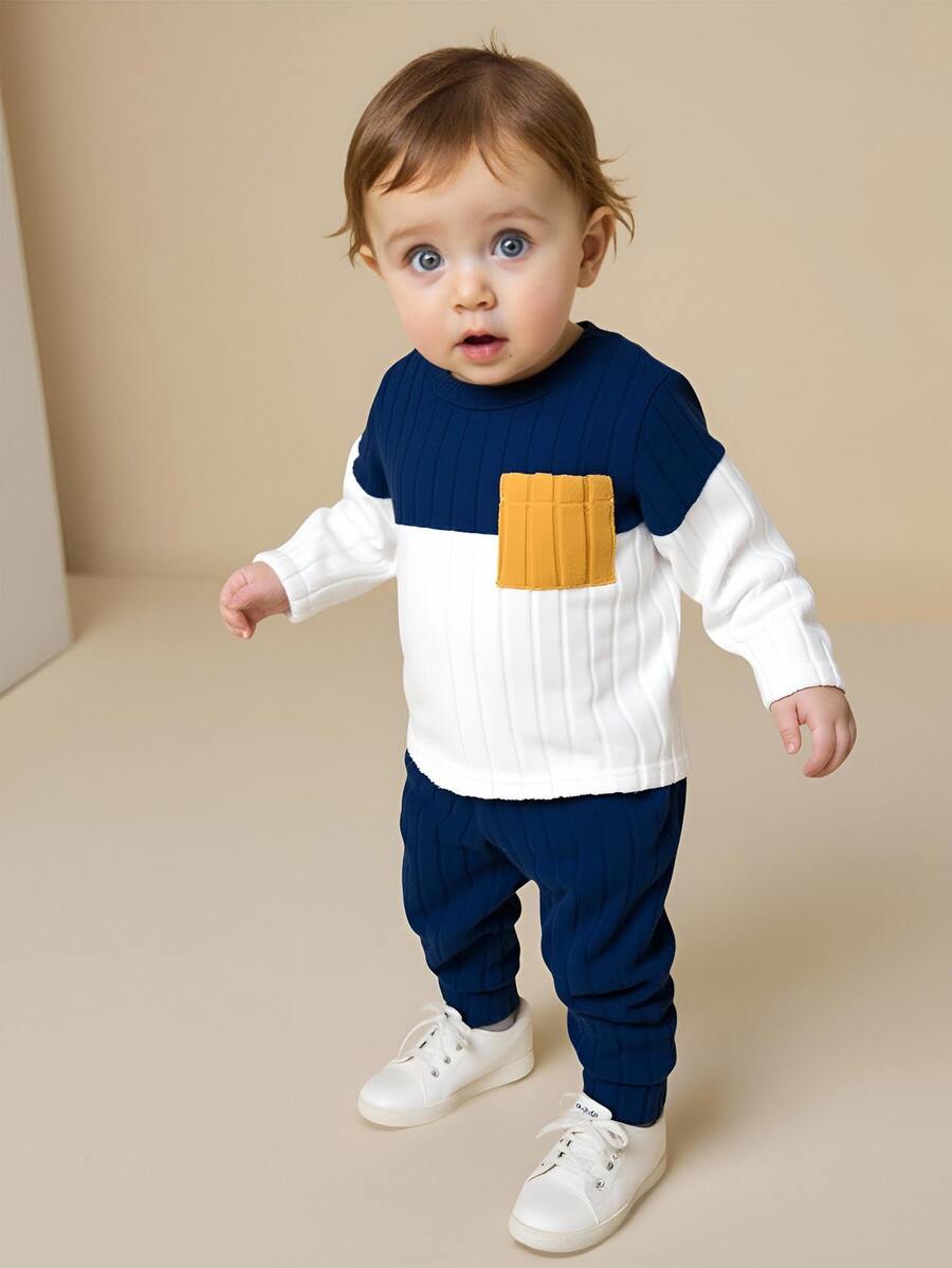 SHEIN Playful Pals 2件組幼兒男童休閒端莊可愛深藍色秋季拼色長袖上衣與條紋抽繩長褲套裝,附白色口袋 - 彩色 - 查看 1