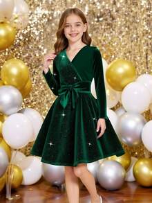 SHEIN Sparklyn 青少年女孩閃亮天鵝絨裹身派對洋裝 V領長袖自綁蝴蝶結腰部 A字擺裙，適合節日正式場合 - 墨綠色 - 查看 1